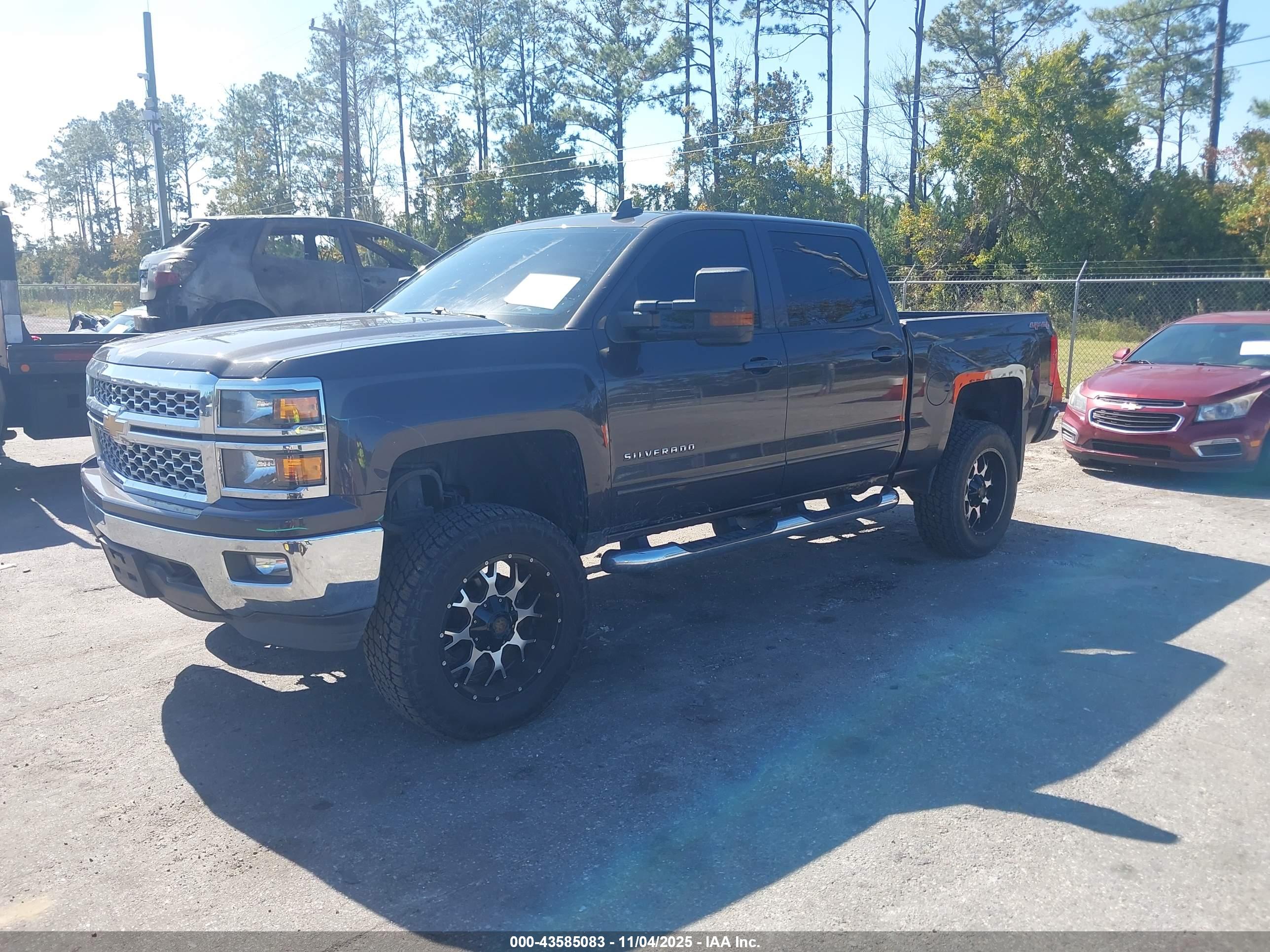 CHEVROLET SILVERADO image 2