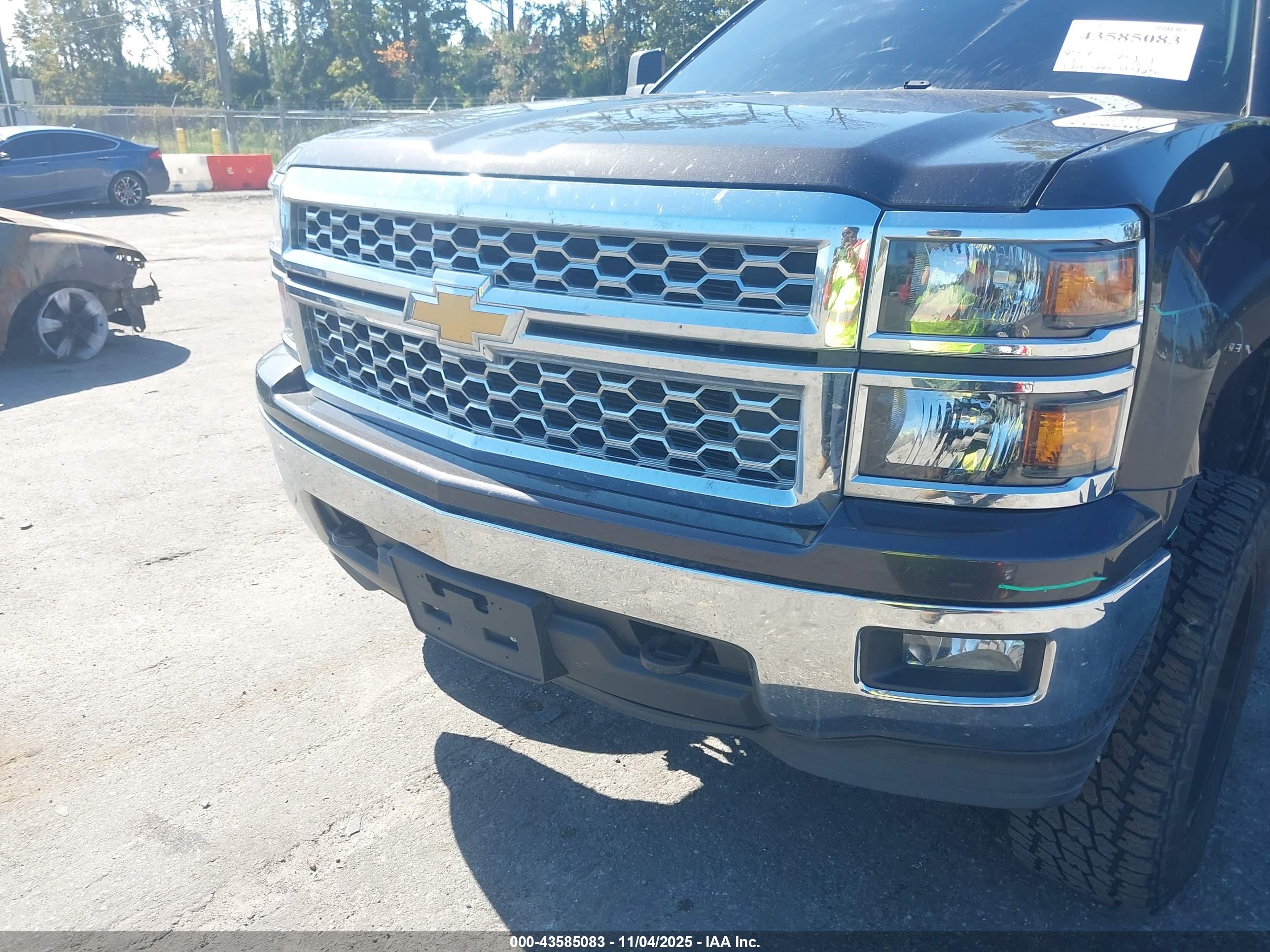 CHEVROLET SILVERADO image 6