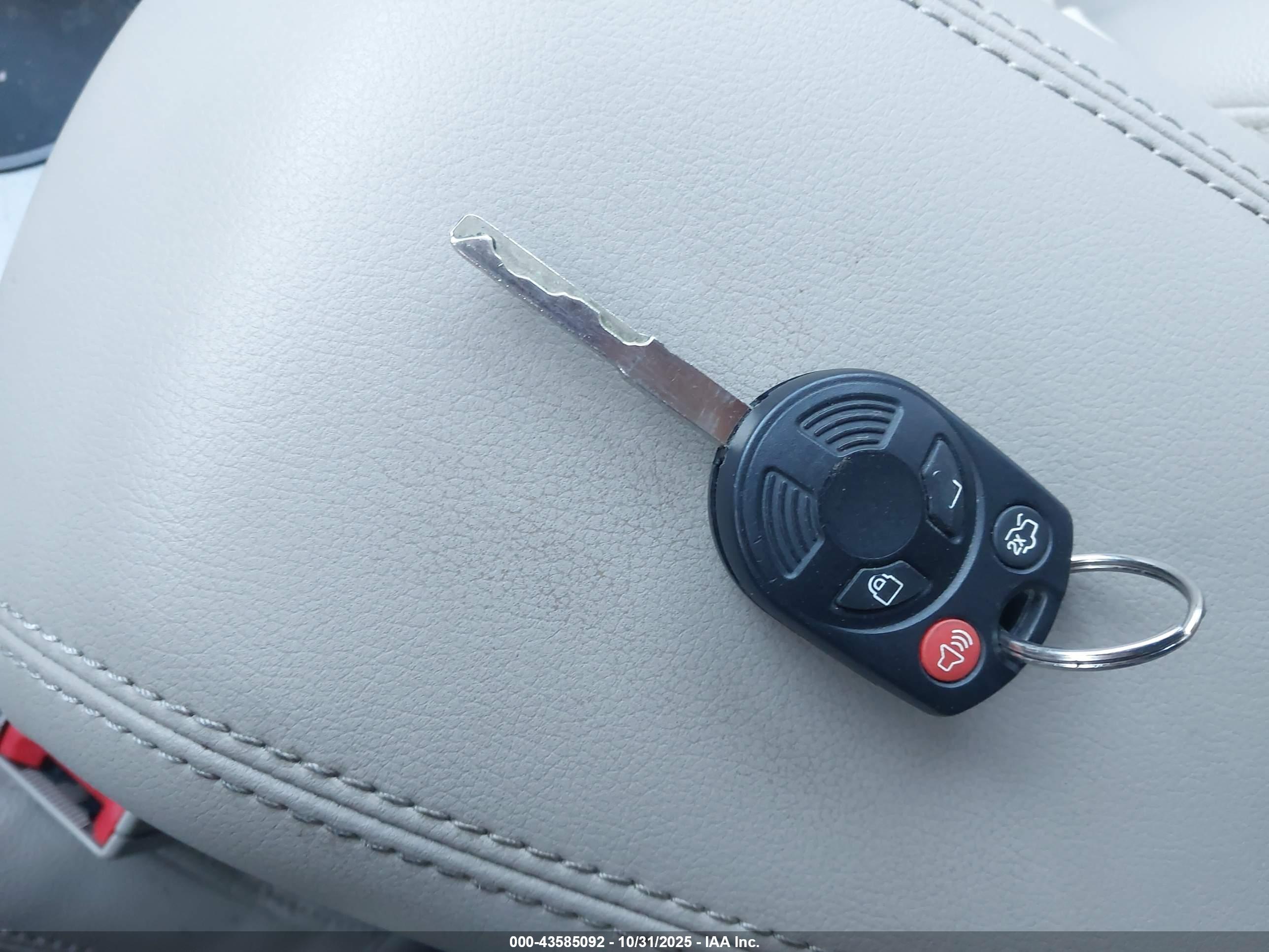 FORD ESCAPE image 11