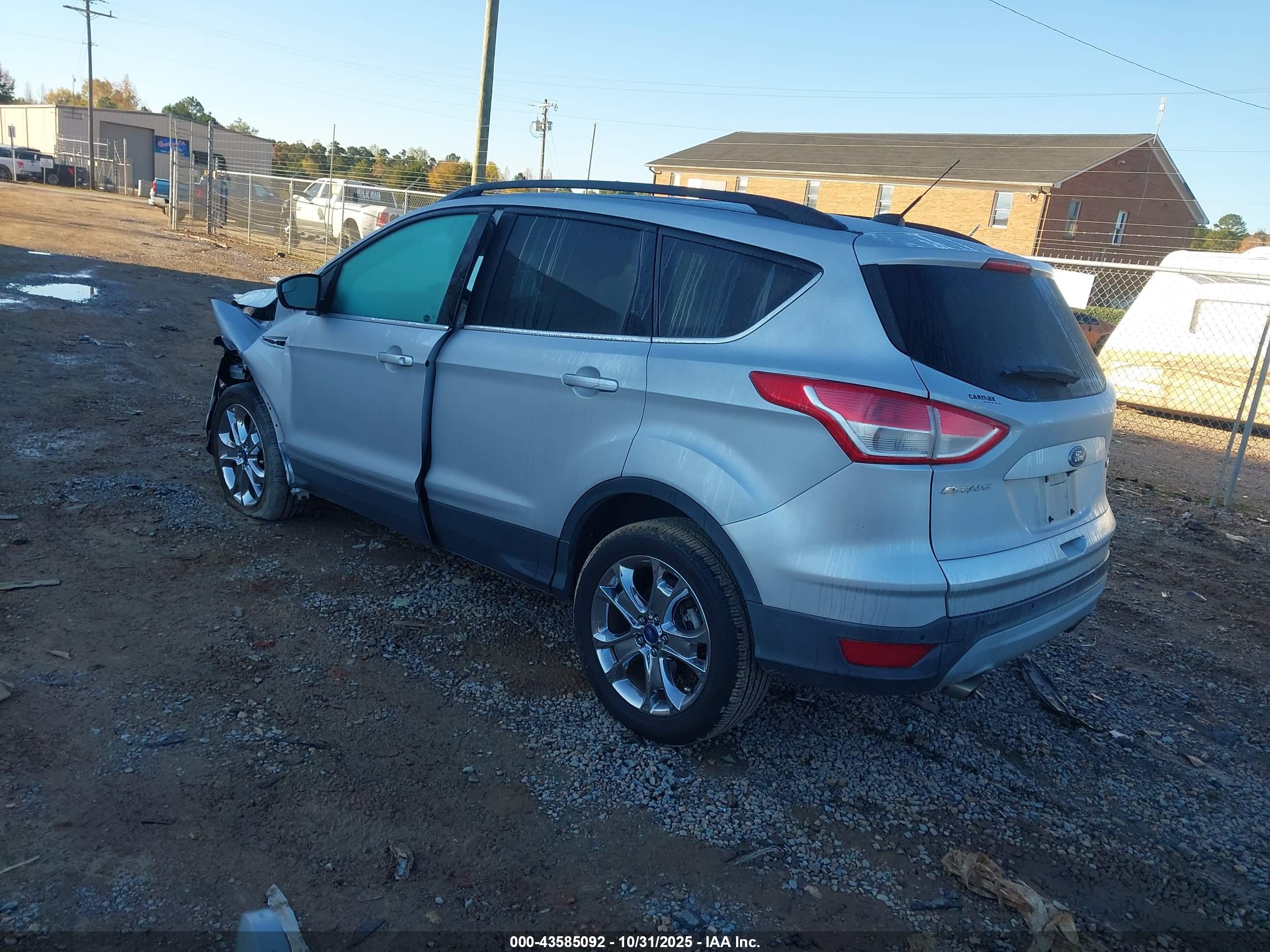 FORD ESCAPE image 3