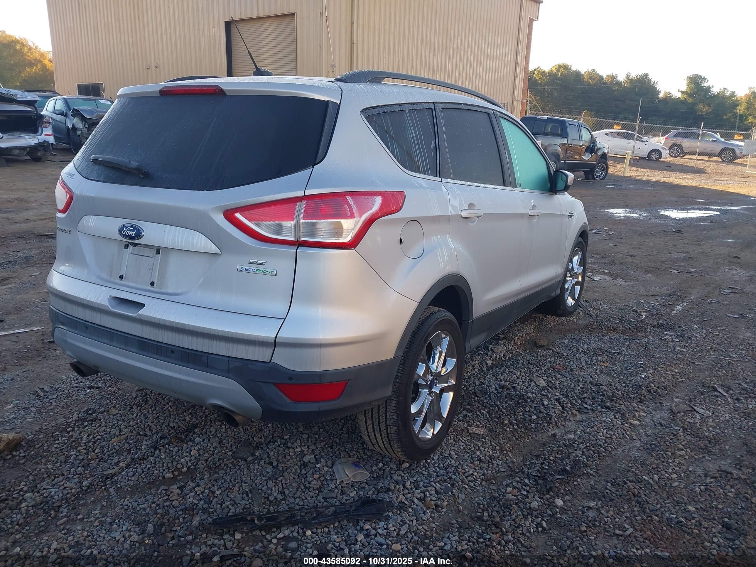FORD ESCAPE image 4