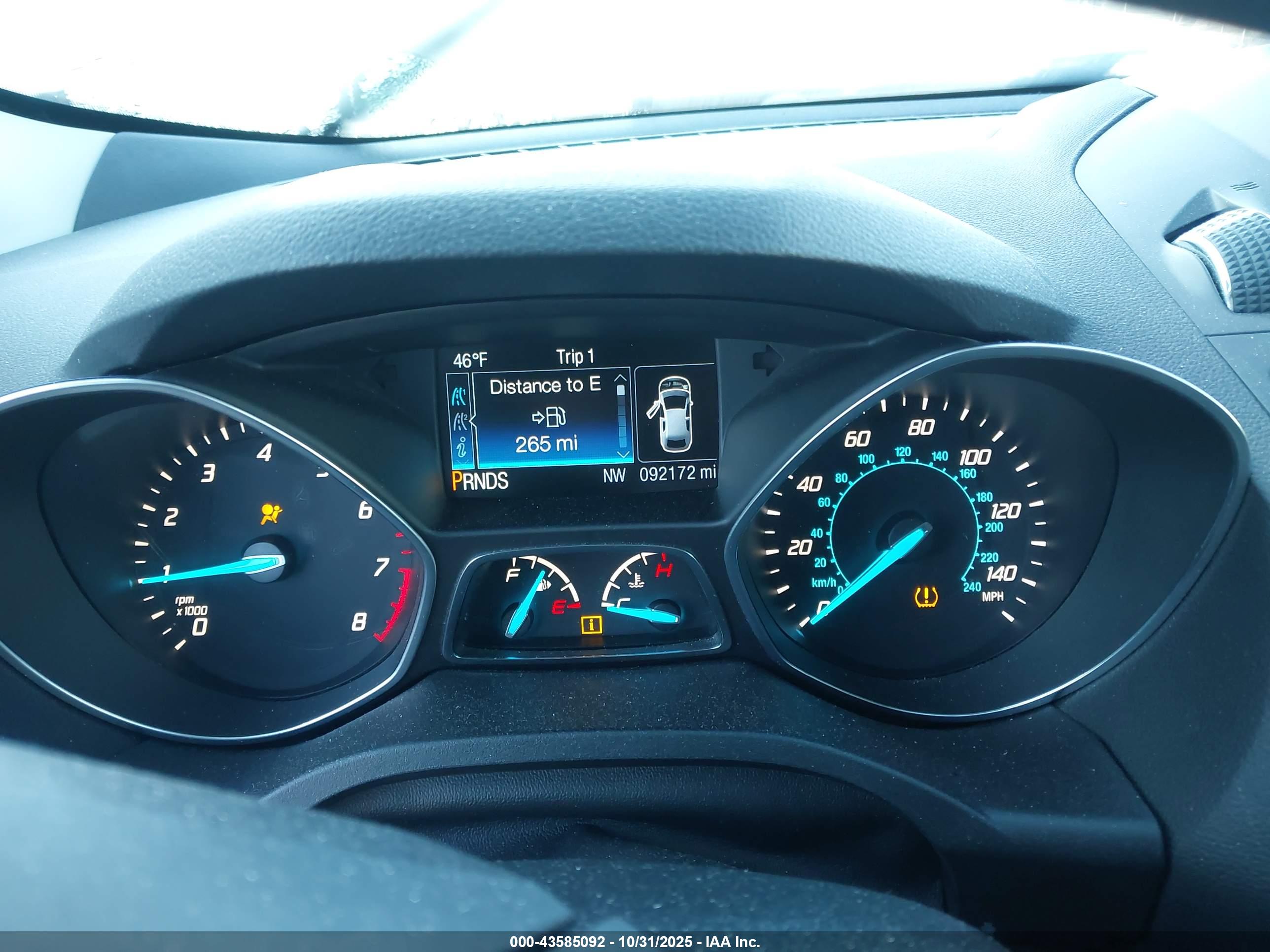 FORD ESCAPE image 7