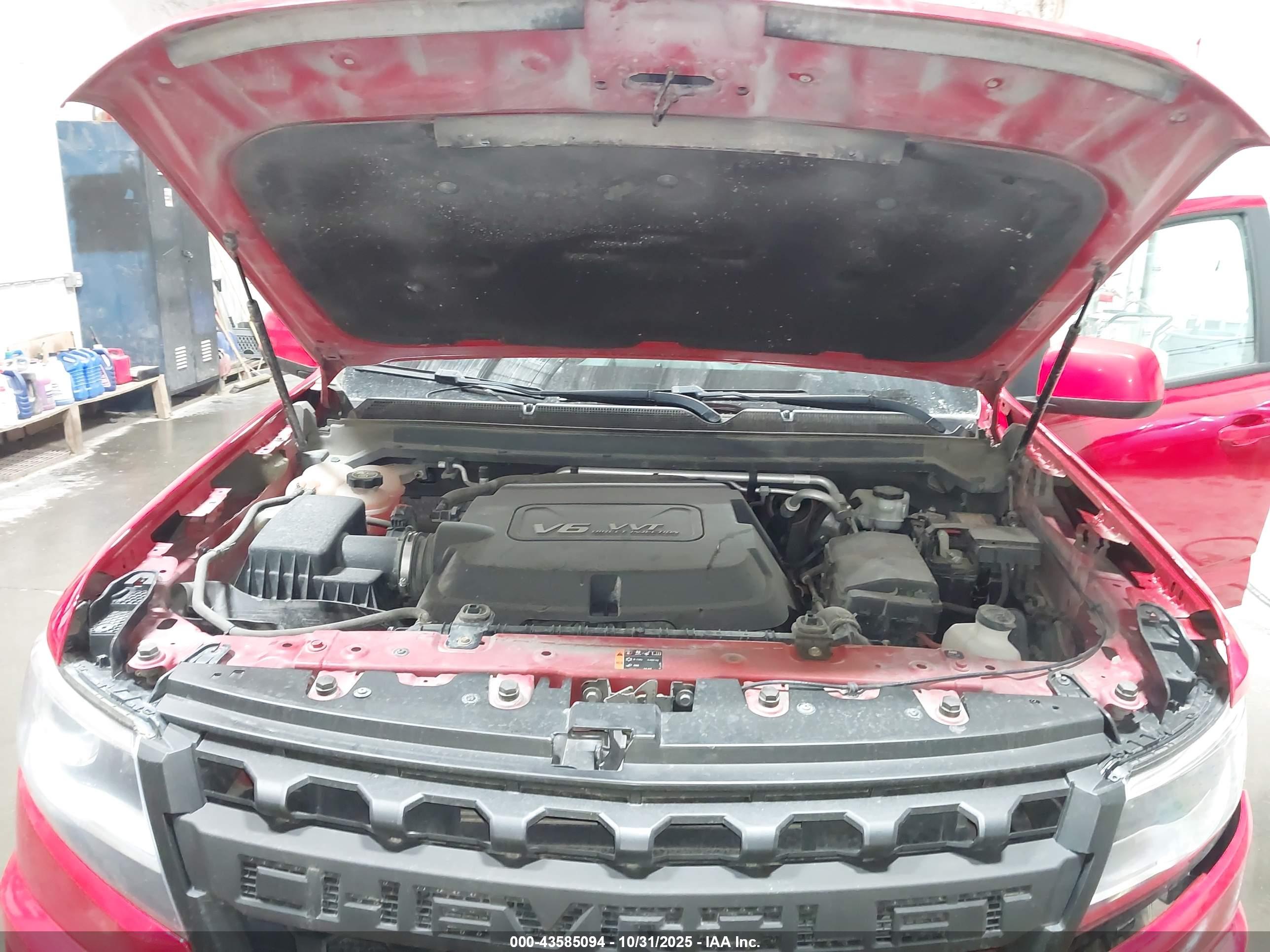 CHEVROLET COLORADO image 10