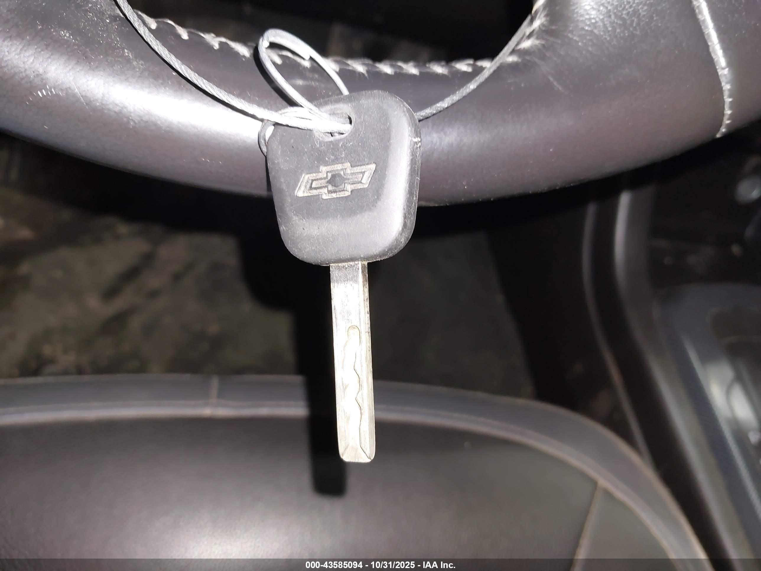 CHEVROLET COLORADO image 11