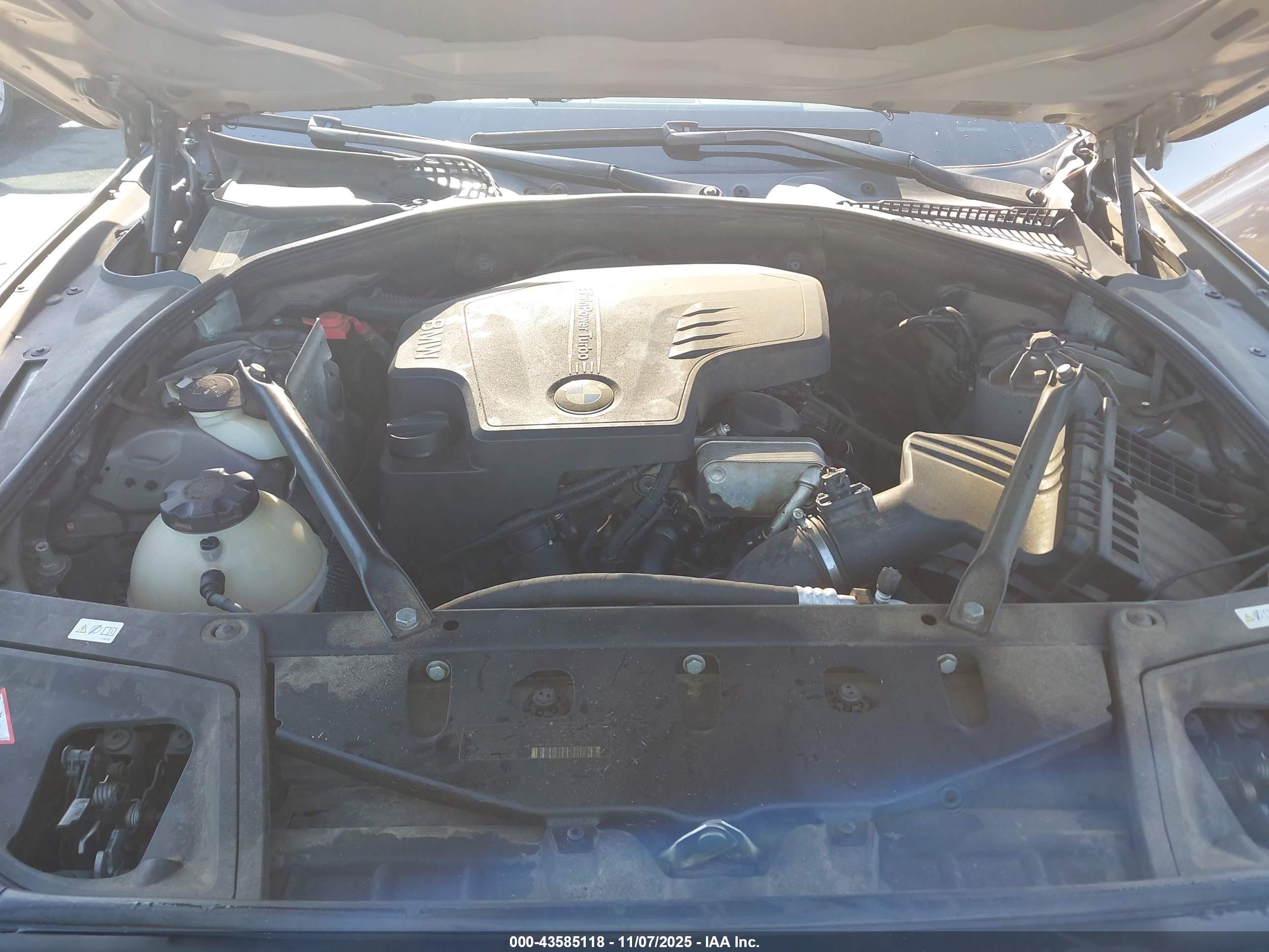 BMW 528I image 10