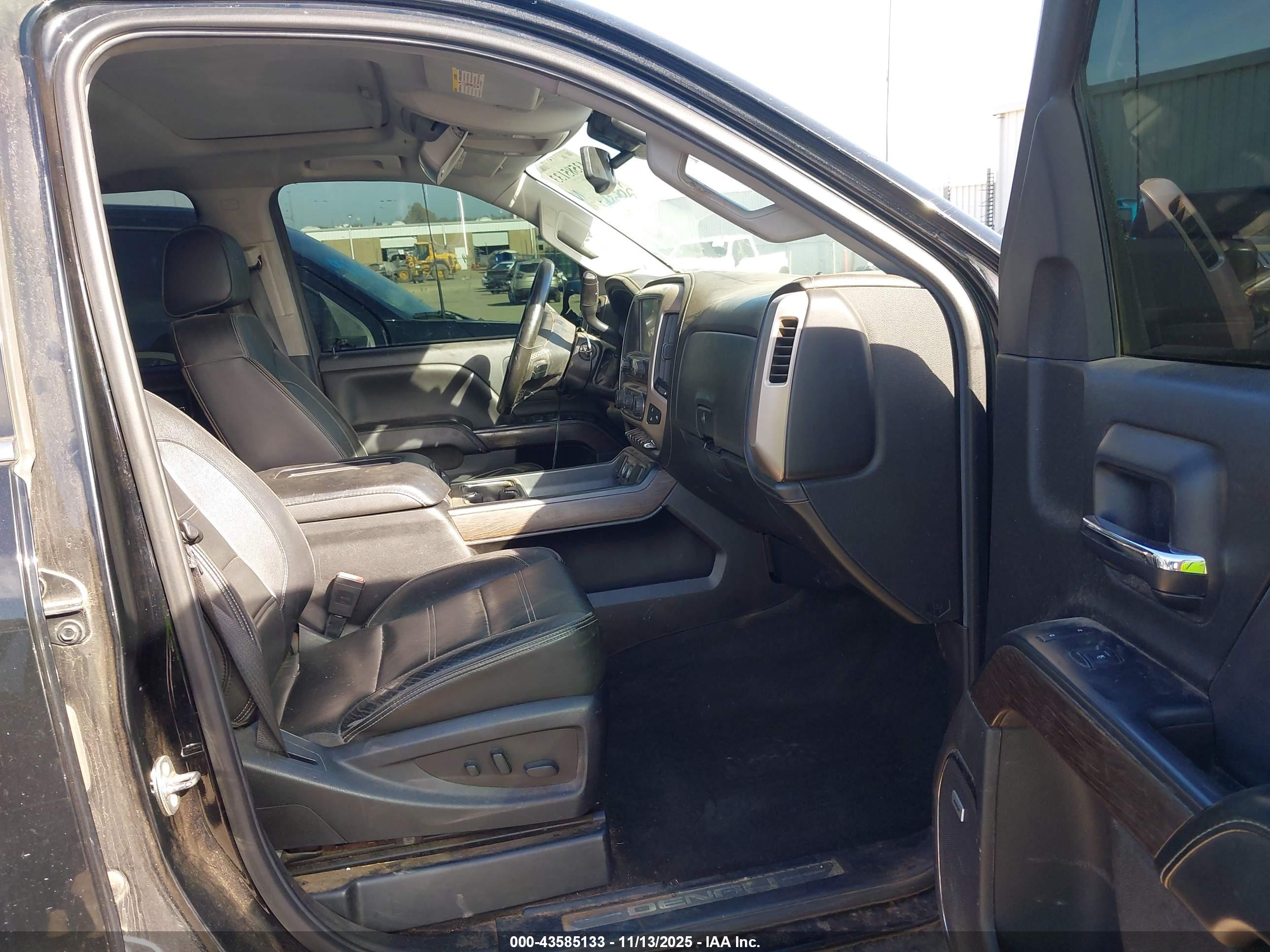 GMC SIERRA image 5