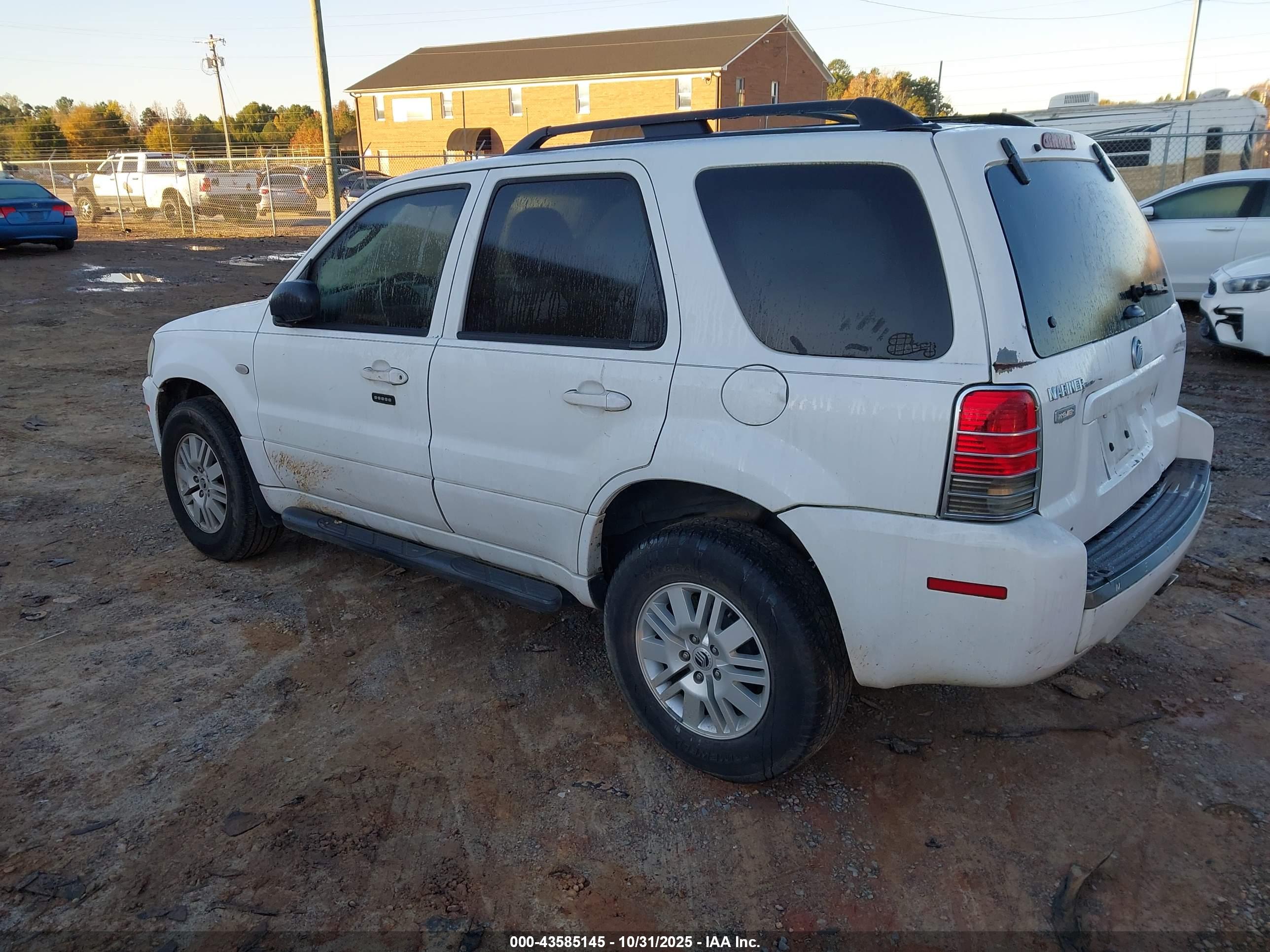 MERCURY MARINER image 3