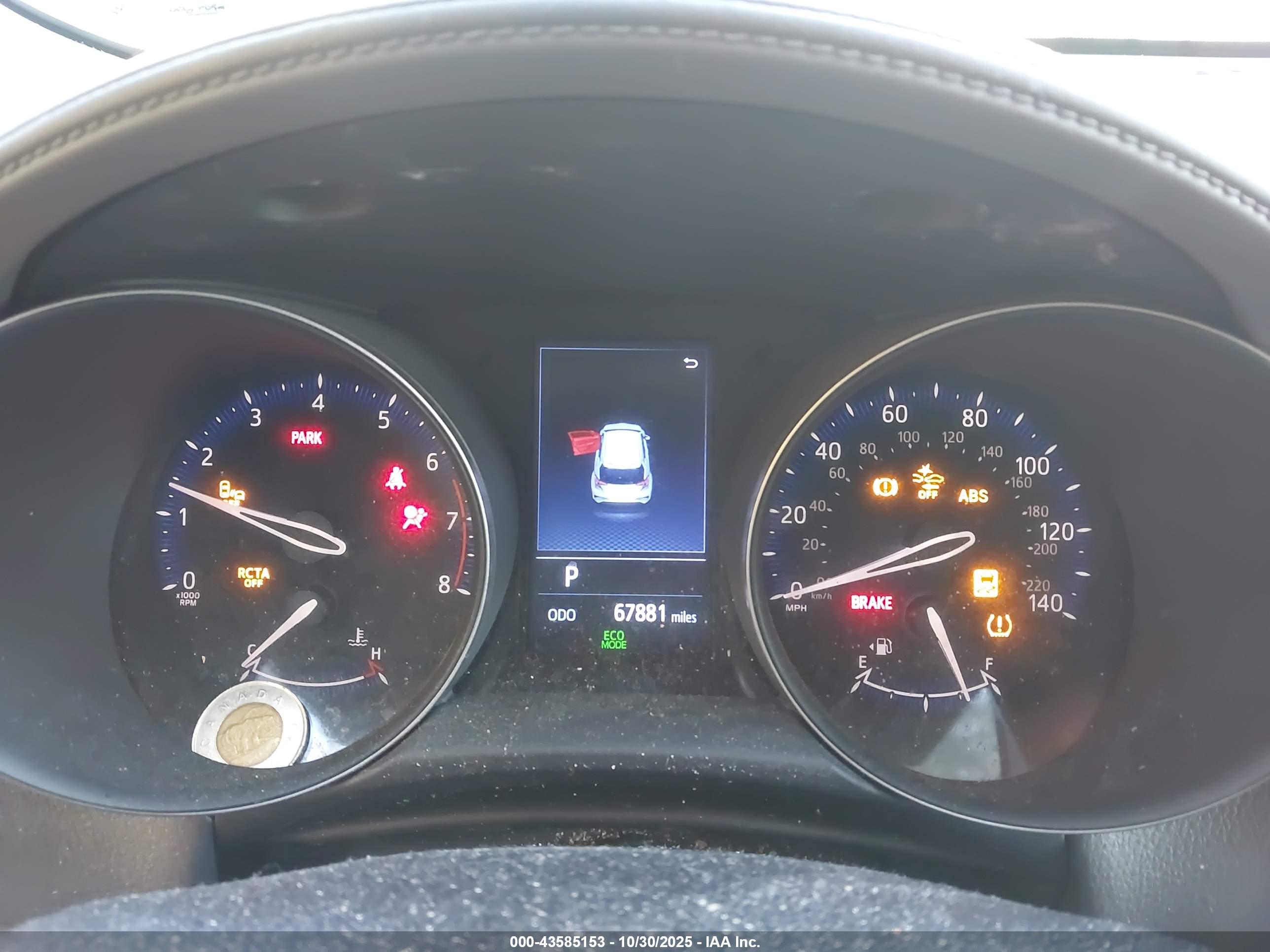 TOYOTA C-HR image 7