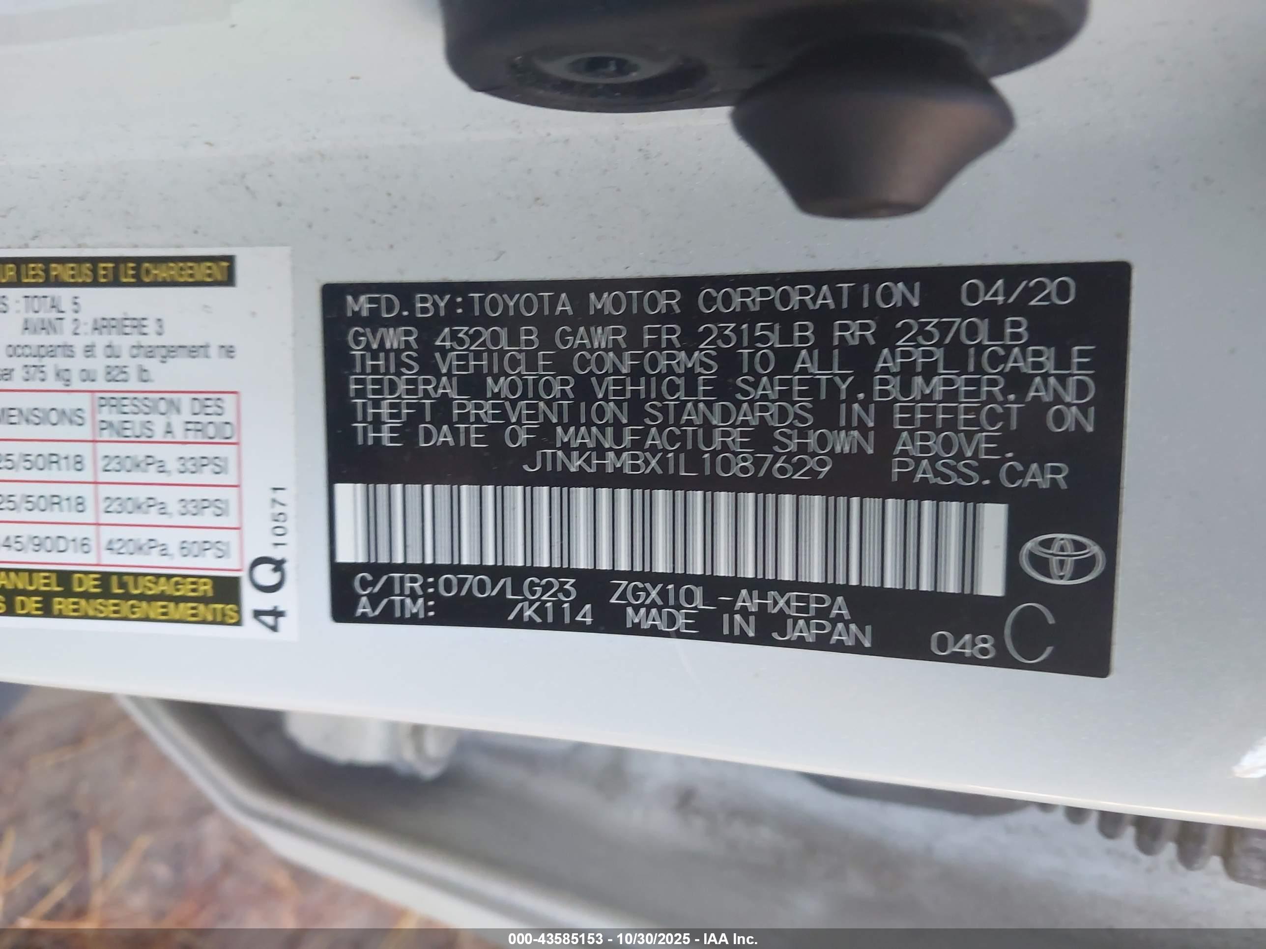 TOYOTA C-HR image 9