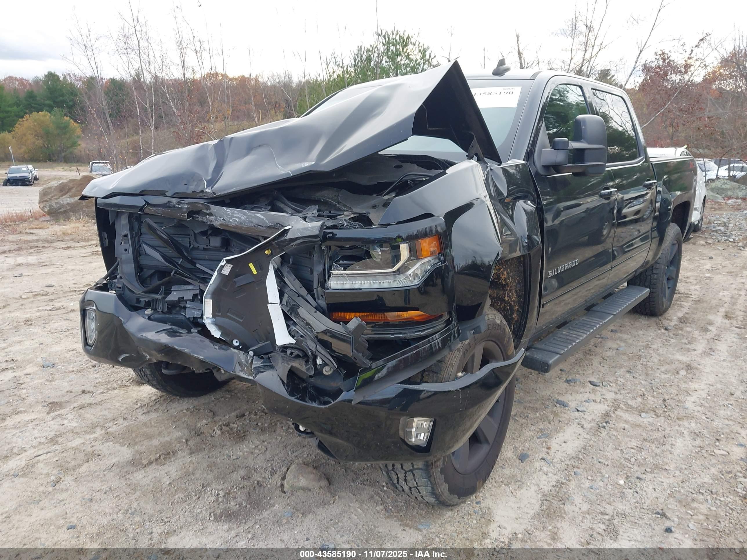 CHEVROLET SILVERADO image 2