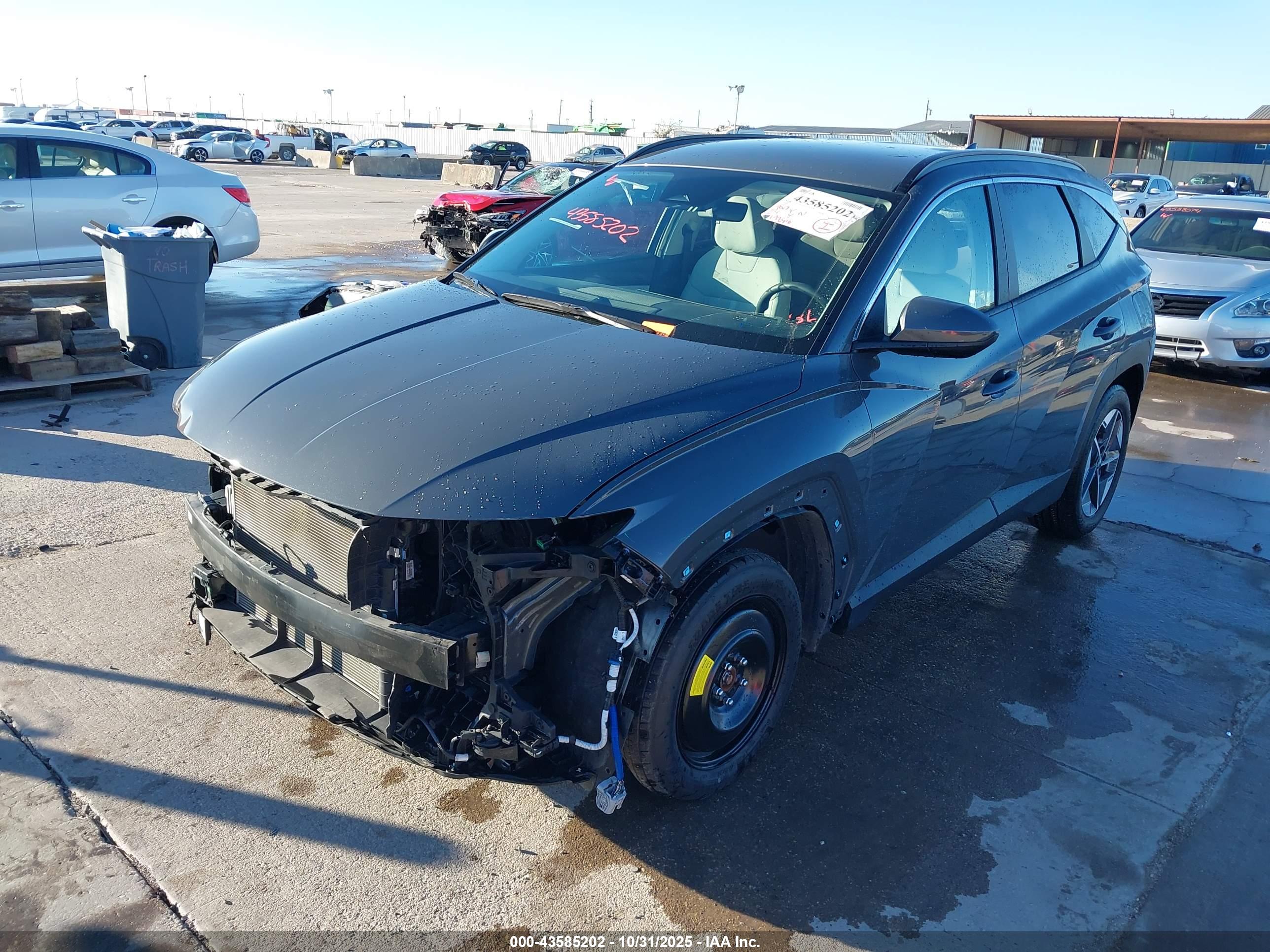 HYUNDAI TUCSON image 2