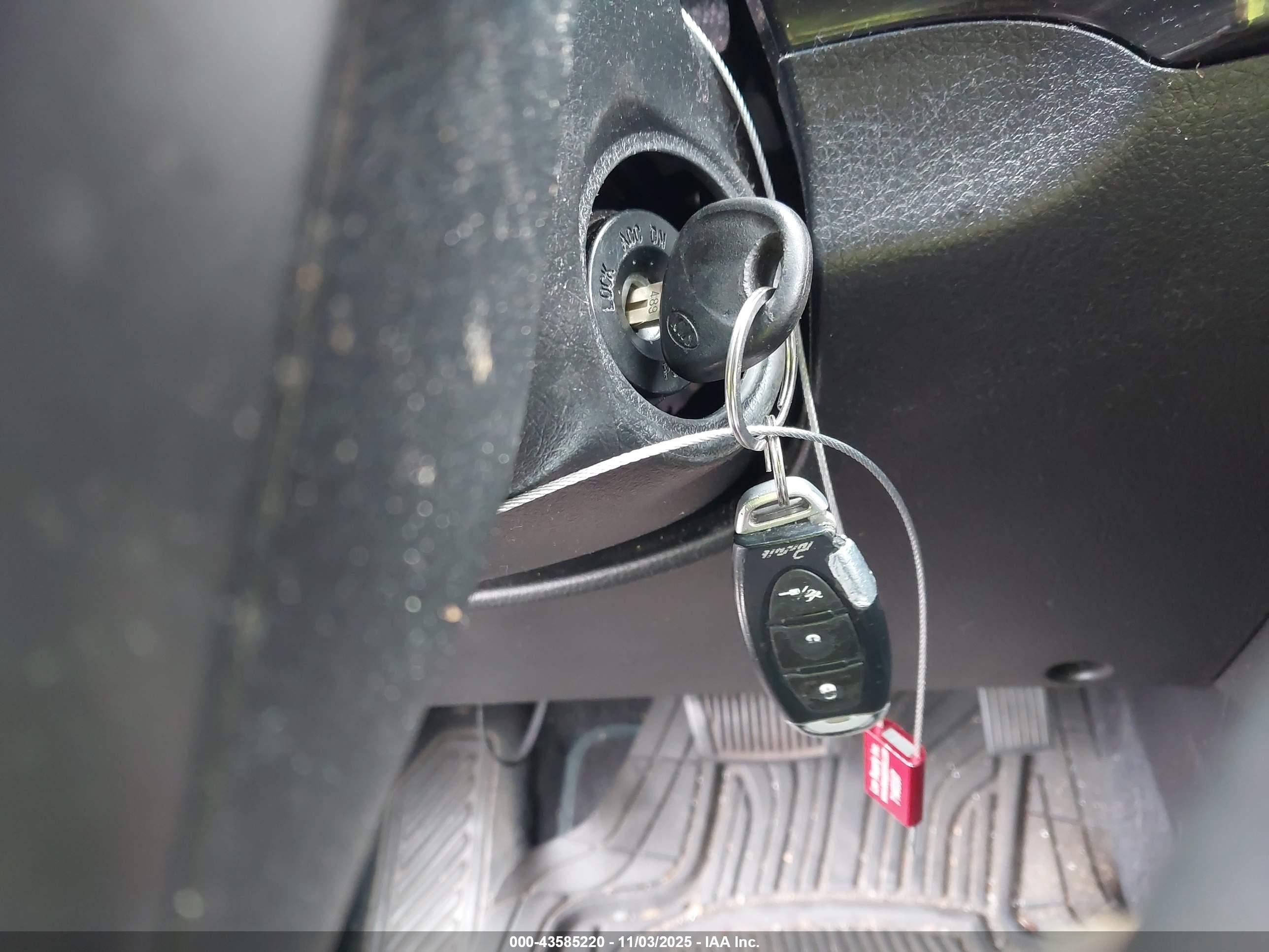 KIA SORENTO image 11