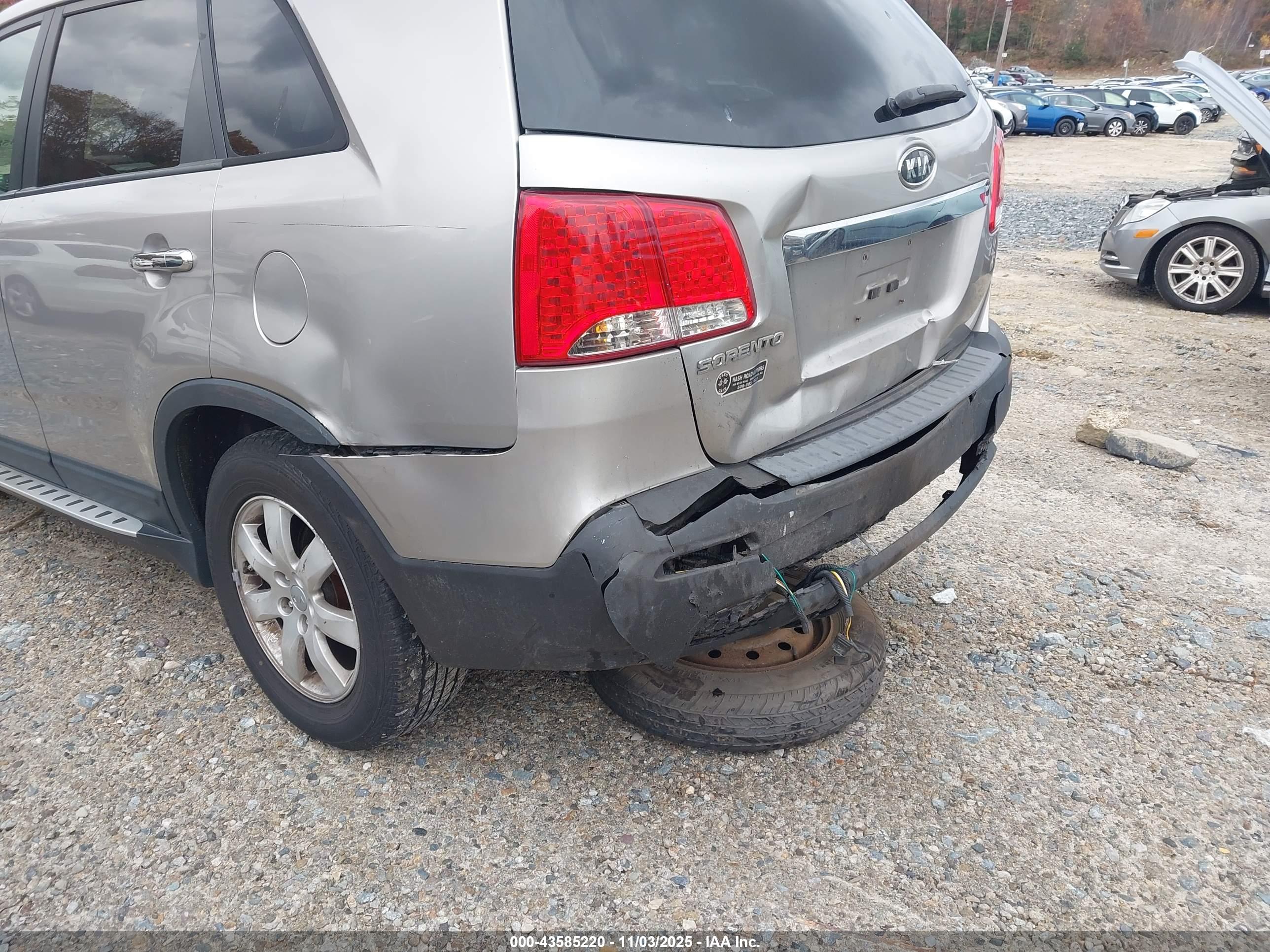 KIA SORENTO image 6