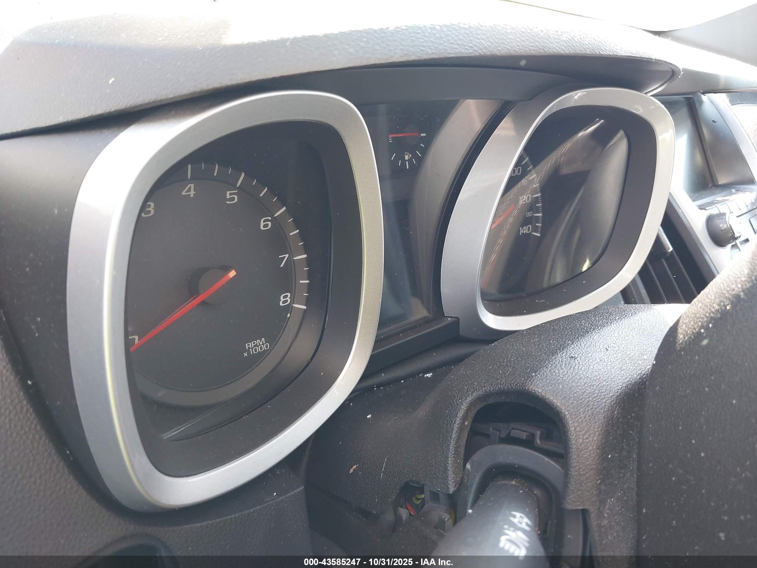 CHEVROLET EQUINOX image 7