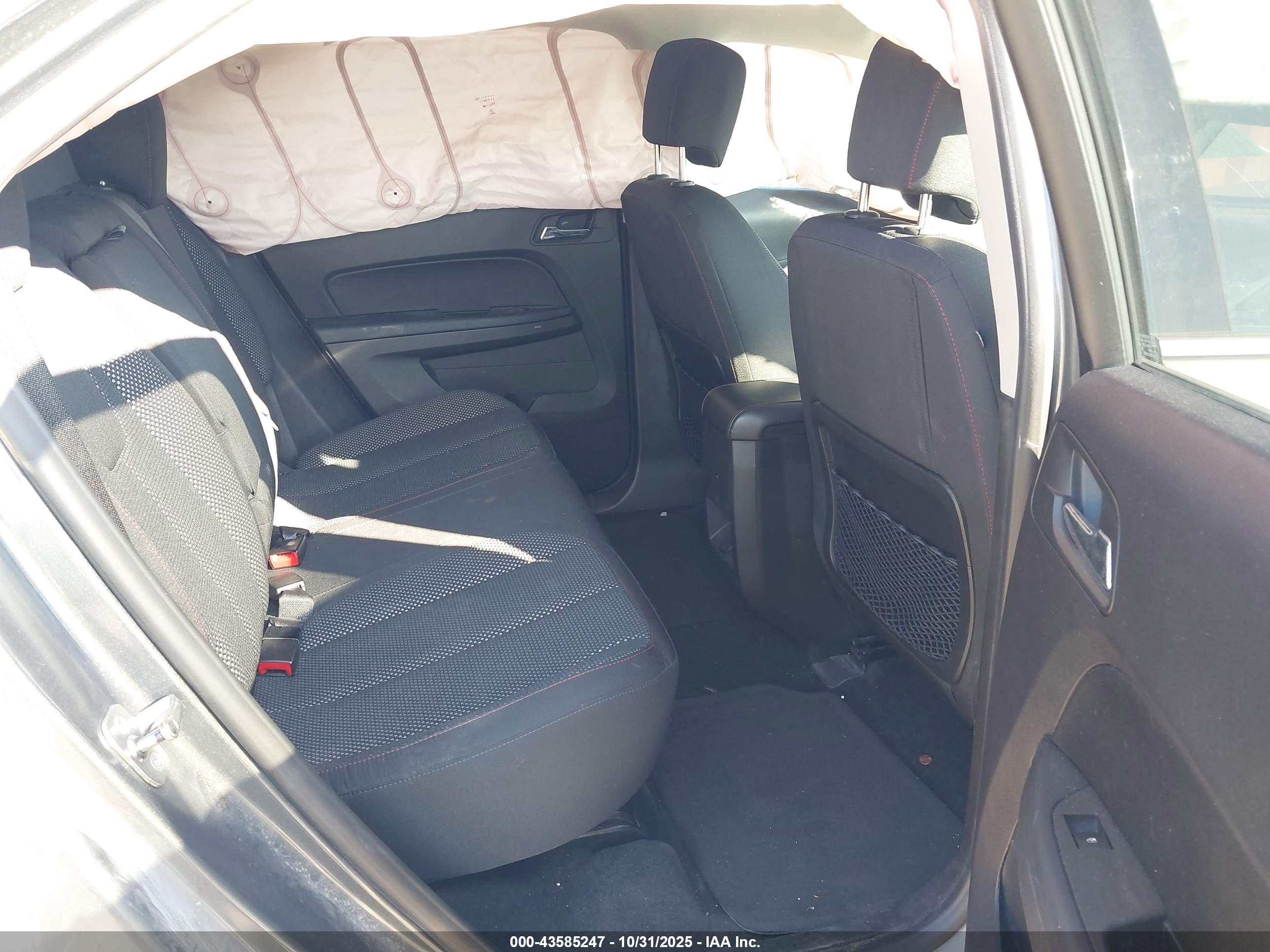 CHEVROLET EQUINOX image 8