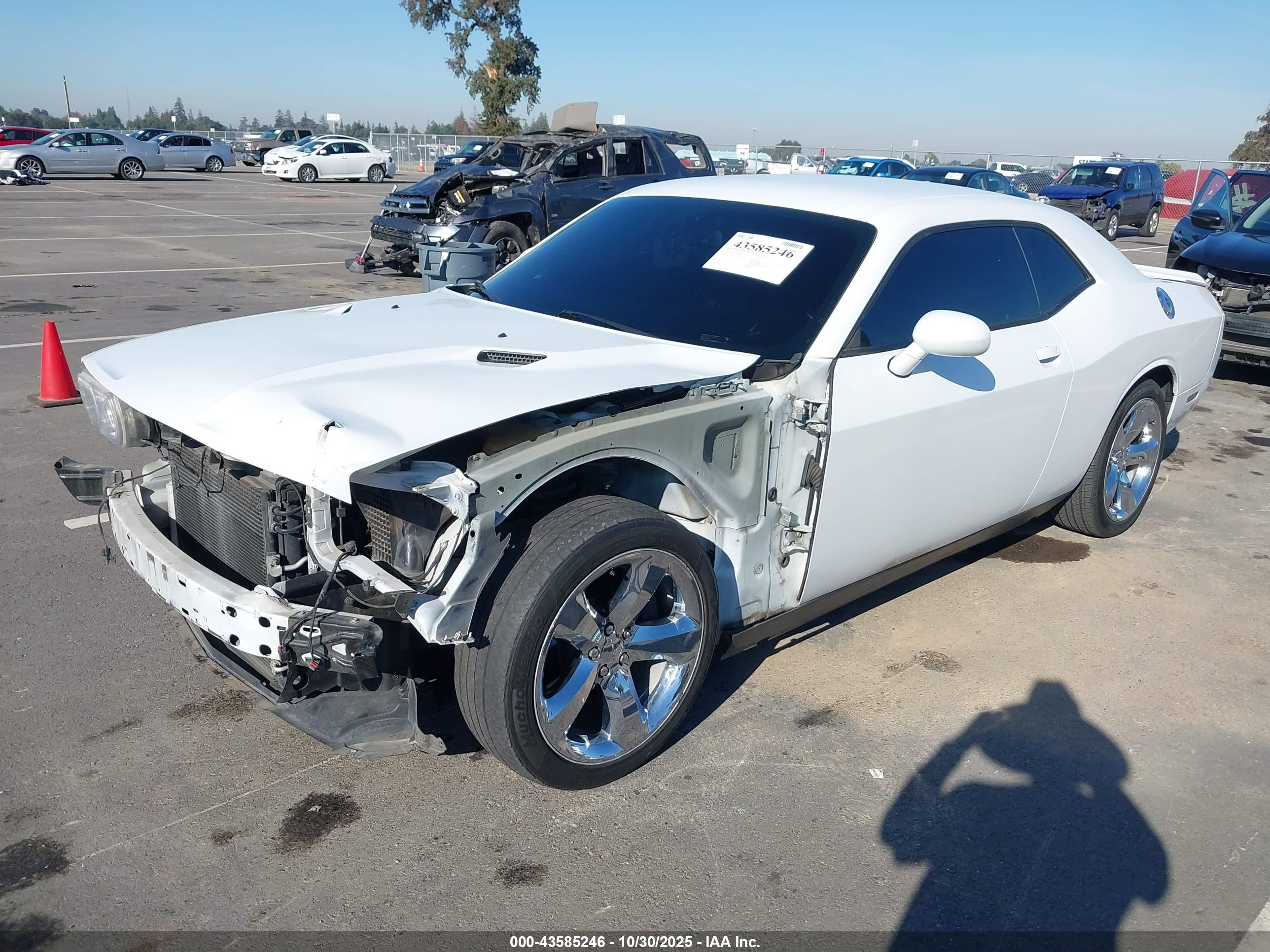 DODGE CHALLENGER image 2