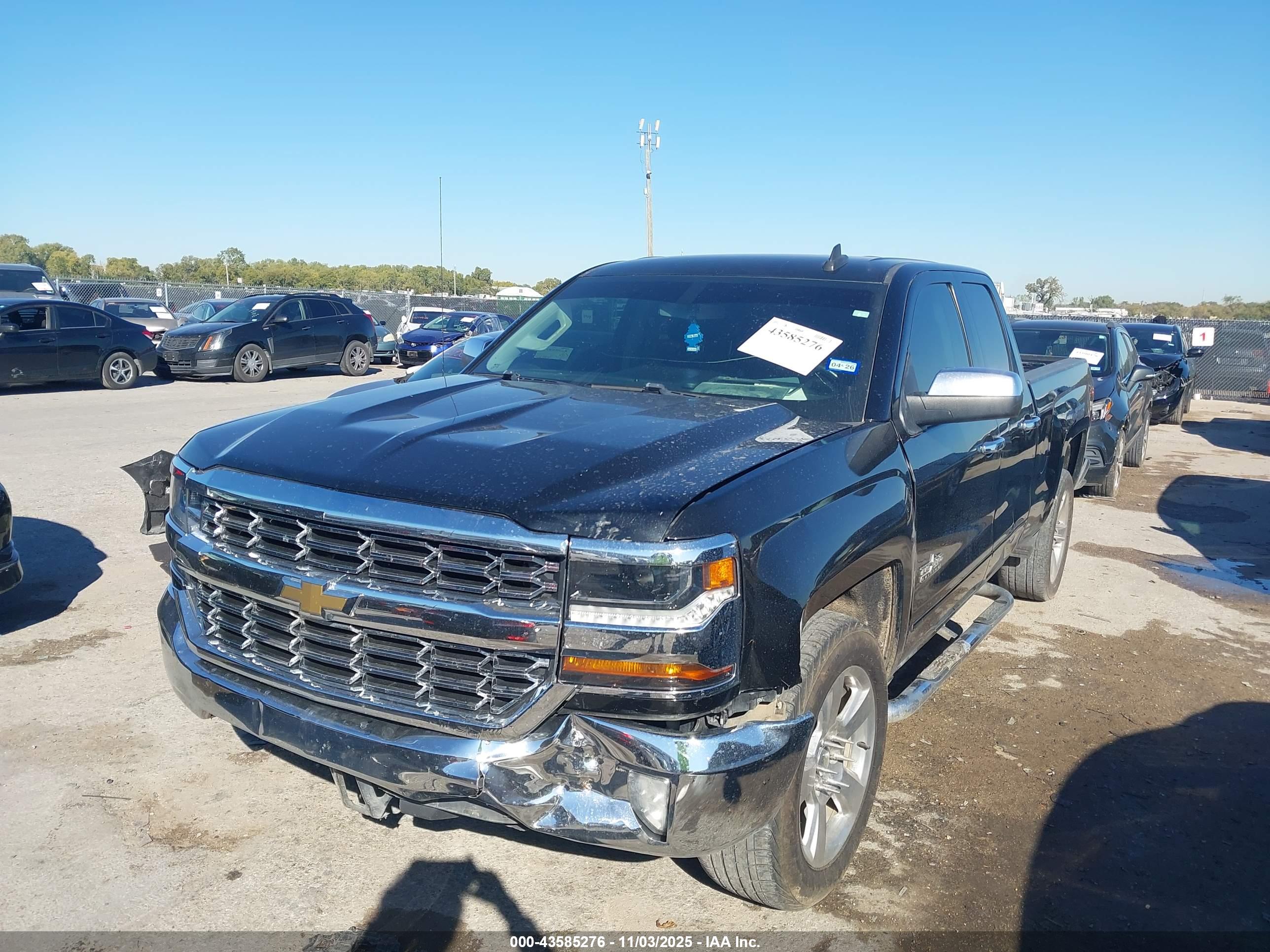 CHEVROLET SILVERADO image 2