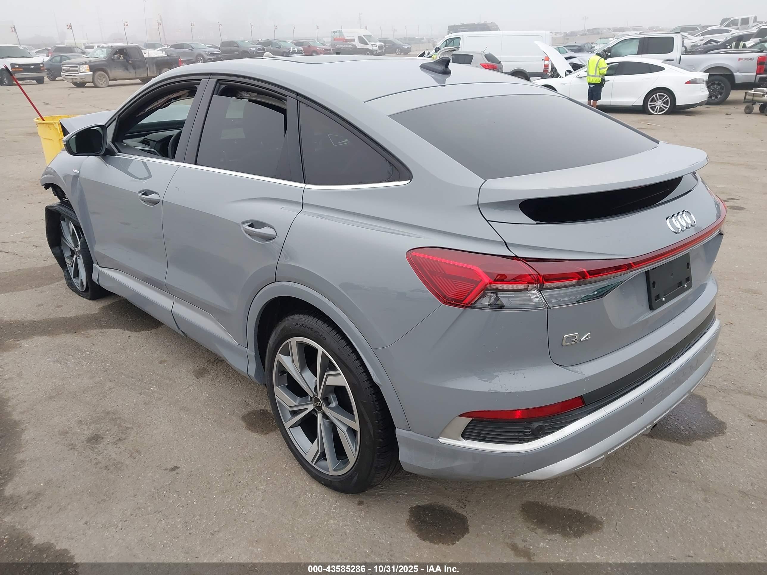 AUDI Q4 image 3