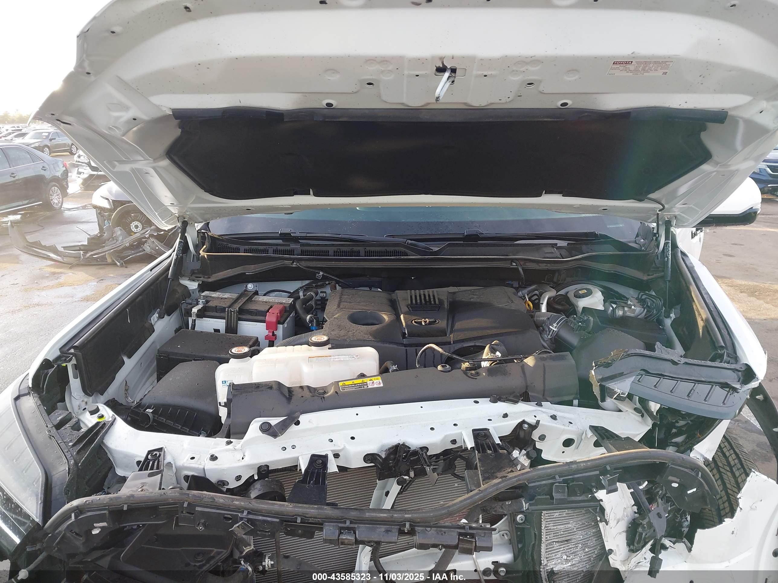 TOYOTA TUNDRA image 10