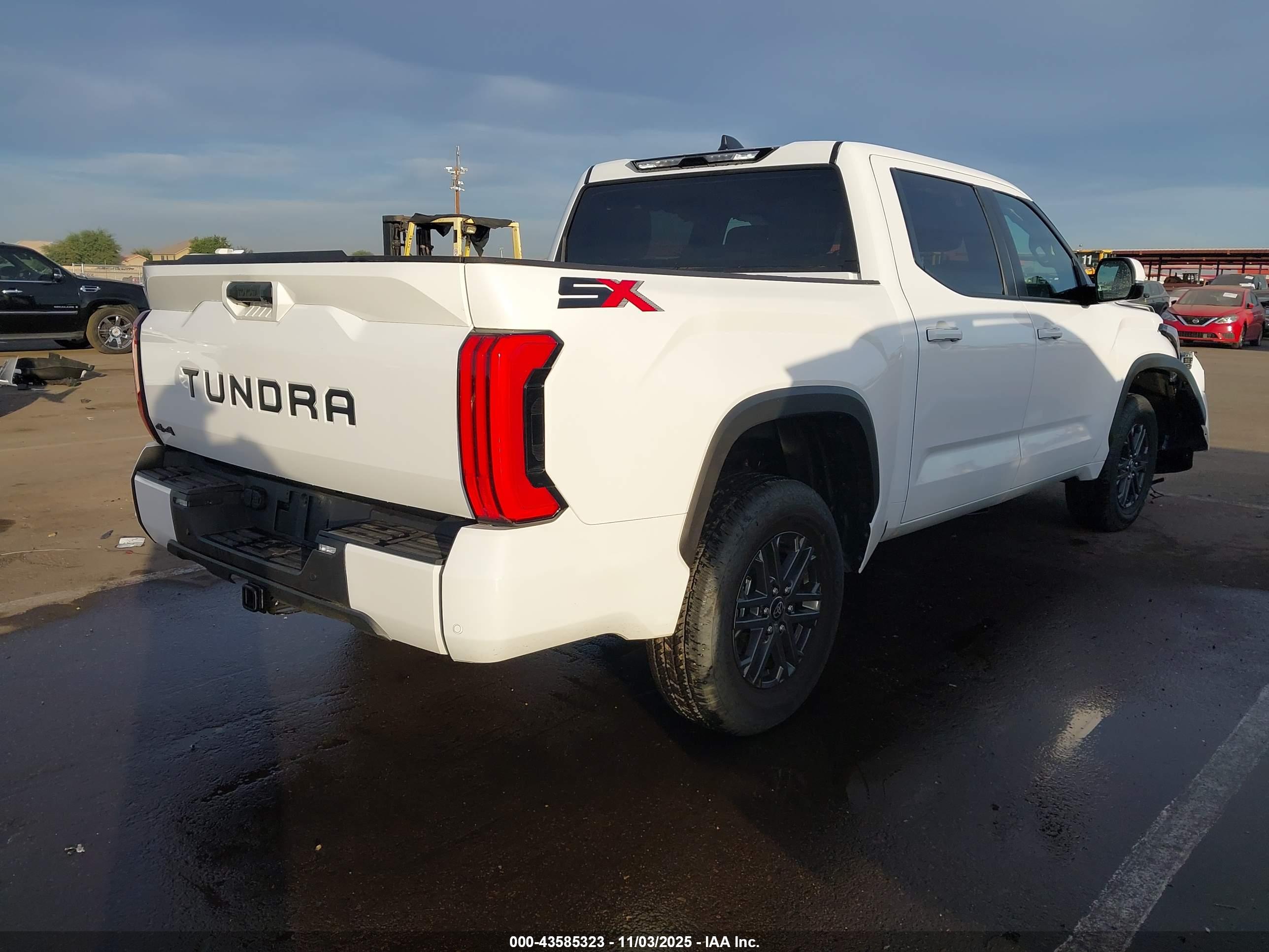 TOYOTA TUNDRA image 4
