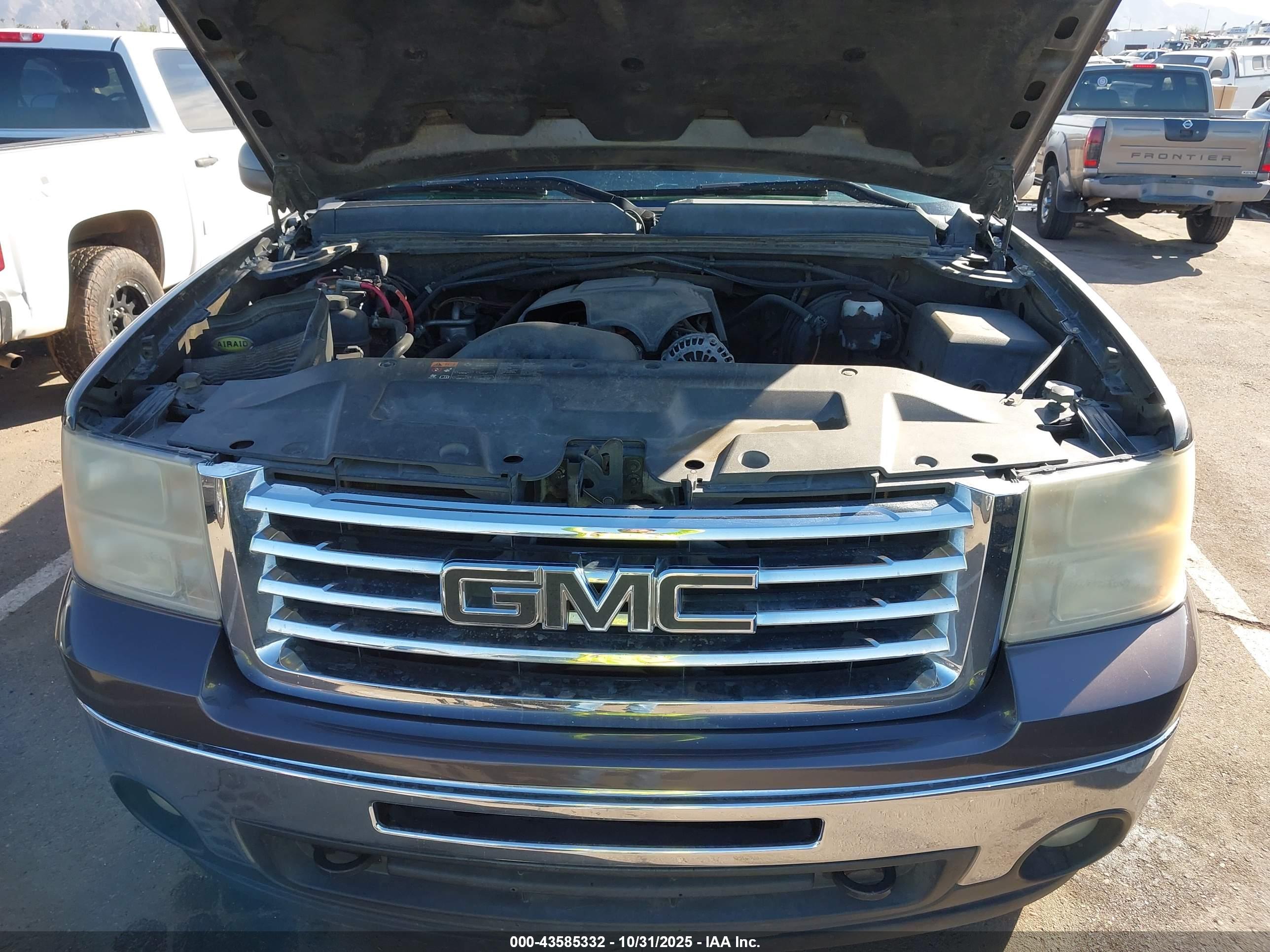 GMC SIERRA image 10