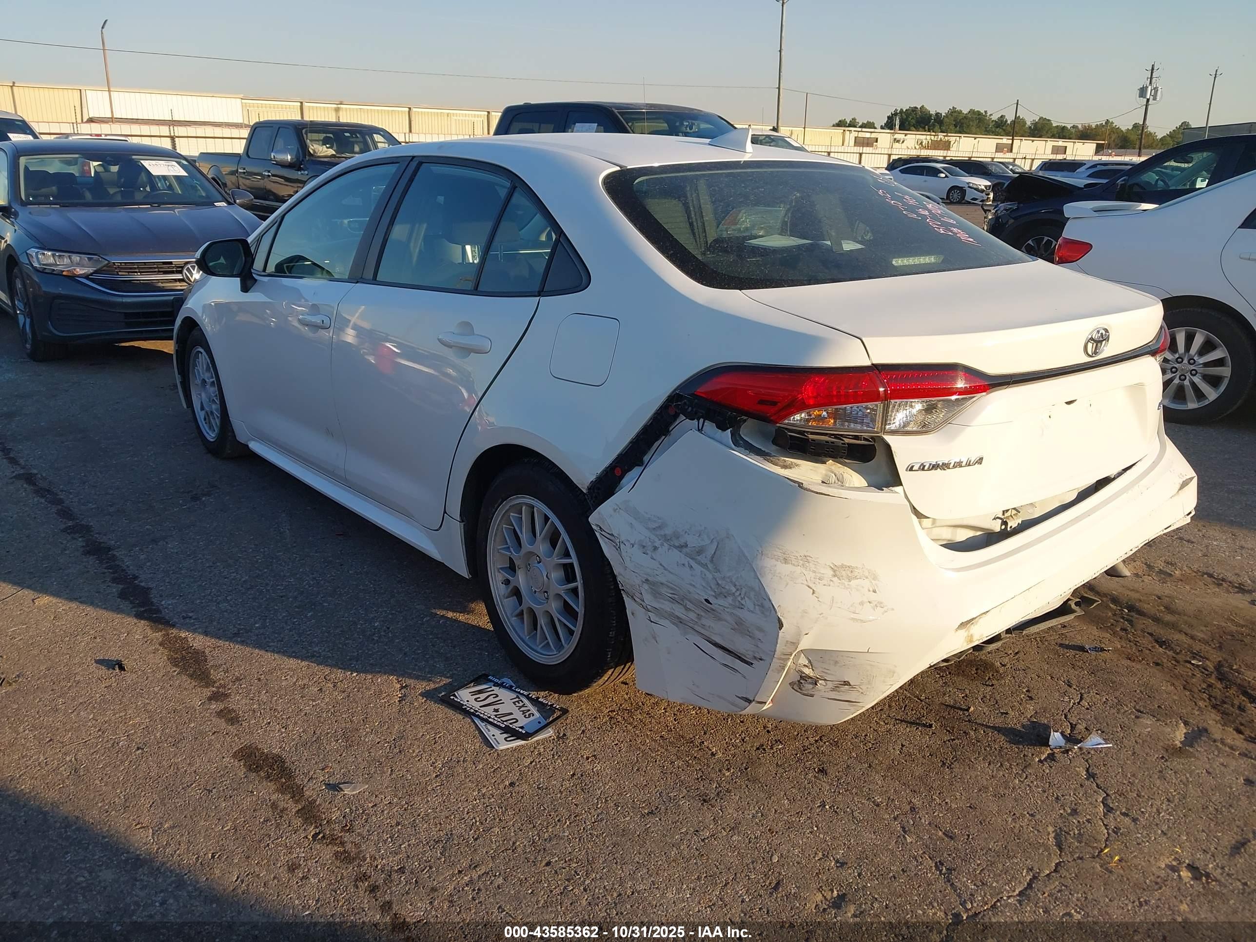 TOYOTA COROLLA image 3