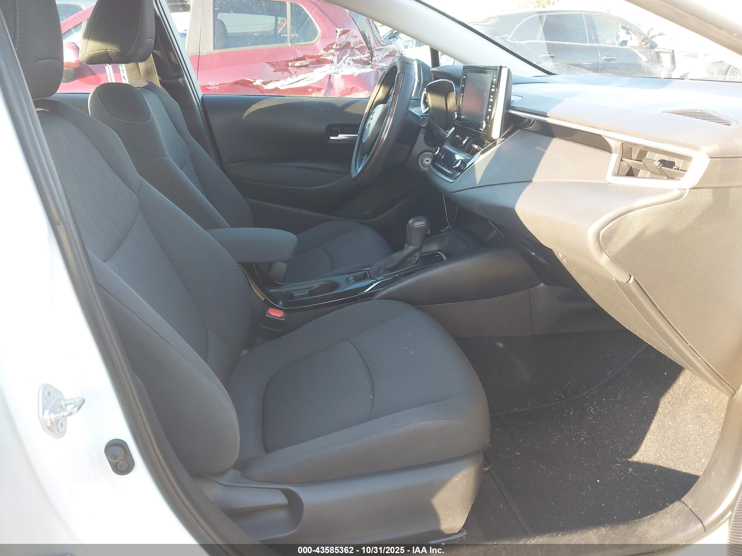 TOYOTA COROLLA image 5