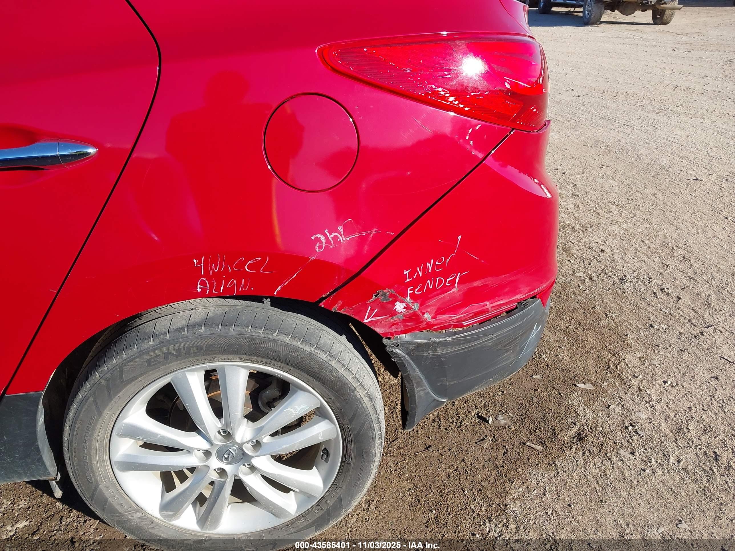 HYUNDAI TUCSON image 6