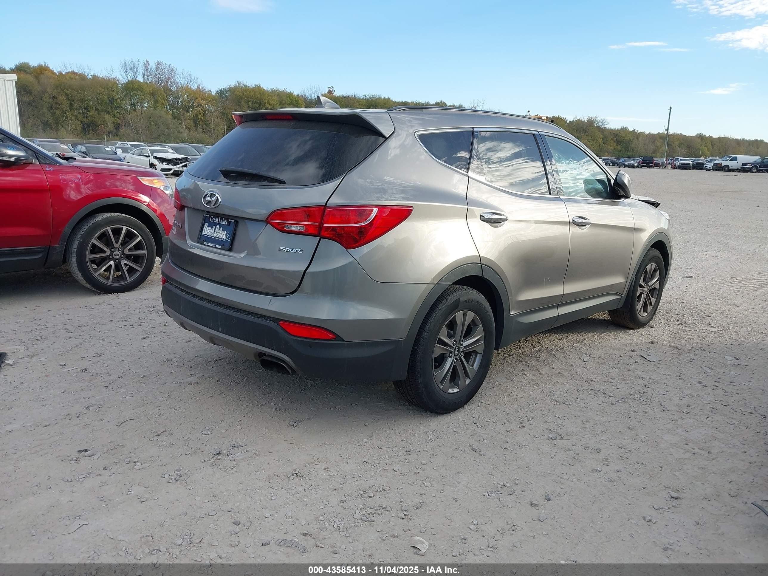 HYUNDAI SANTA image 4