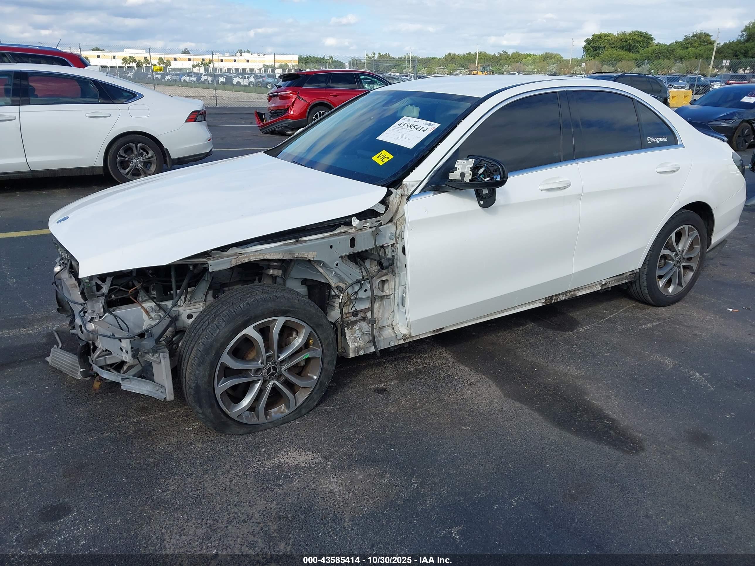 MERCEDES-BENZ C image 2