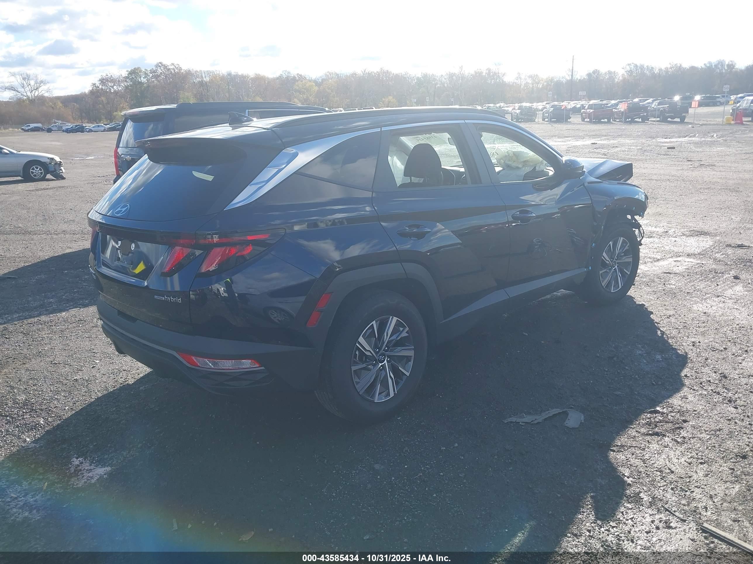 HYUNDAI TUCSON image 4