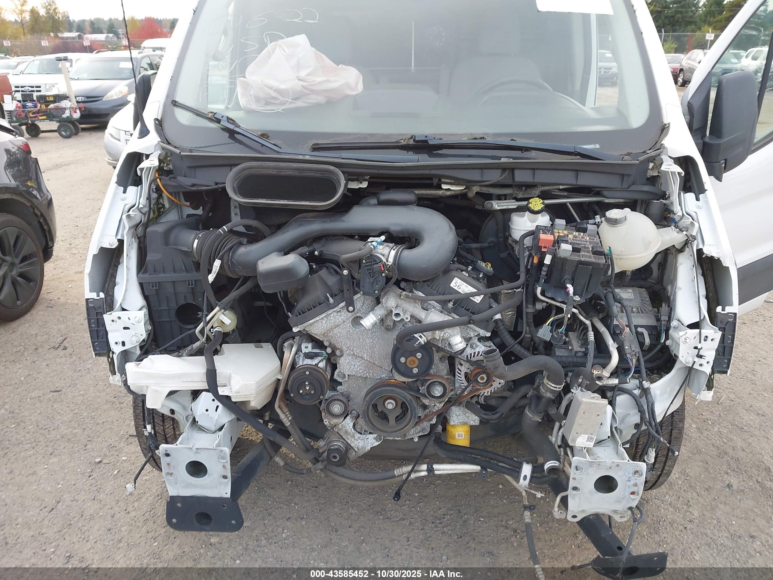 FORD TRANSIT-150 image 10