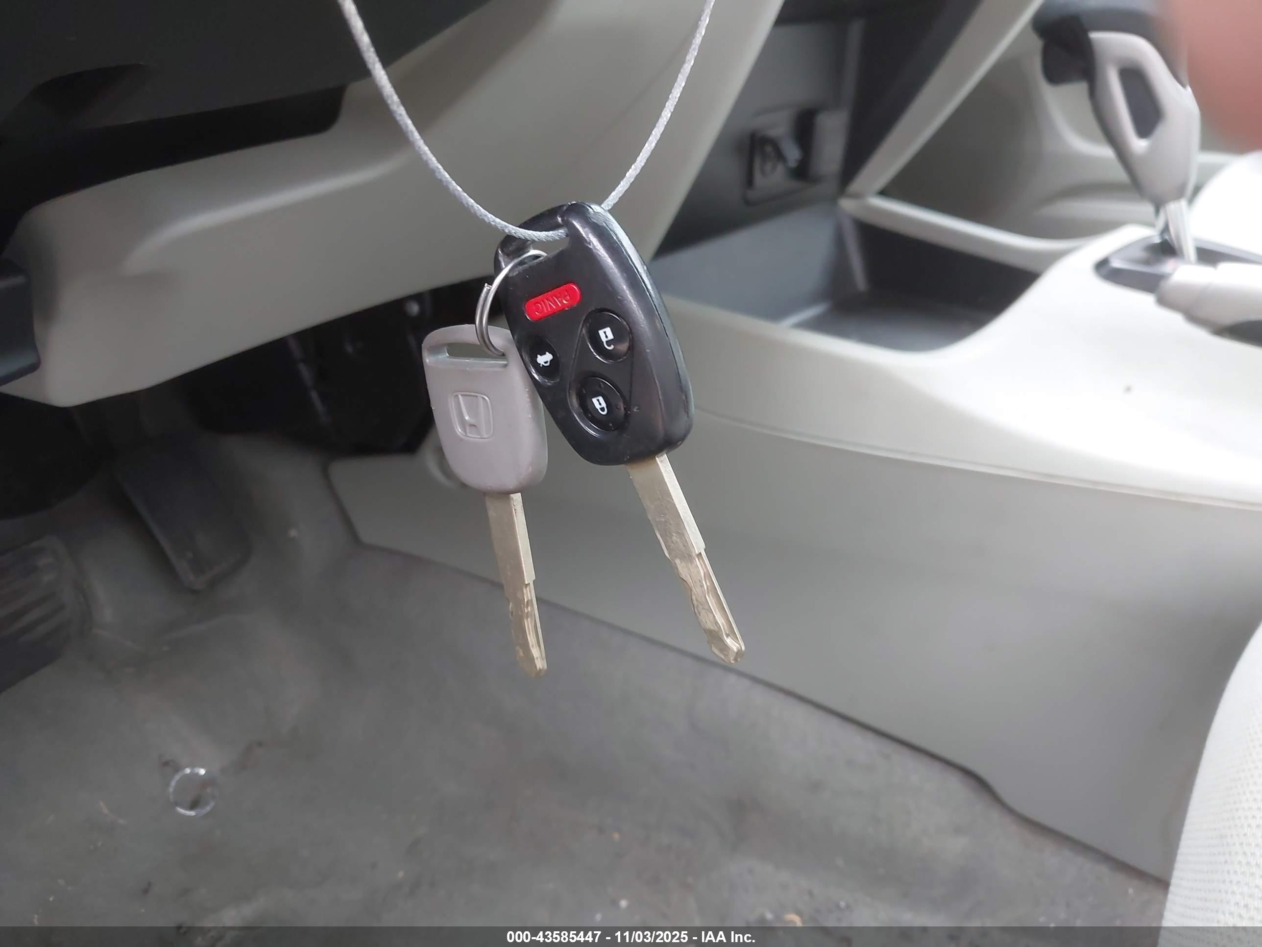 HONDA CIVIC image 11