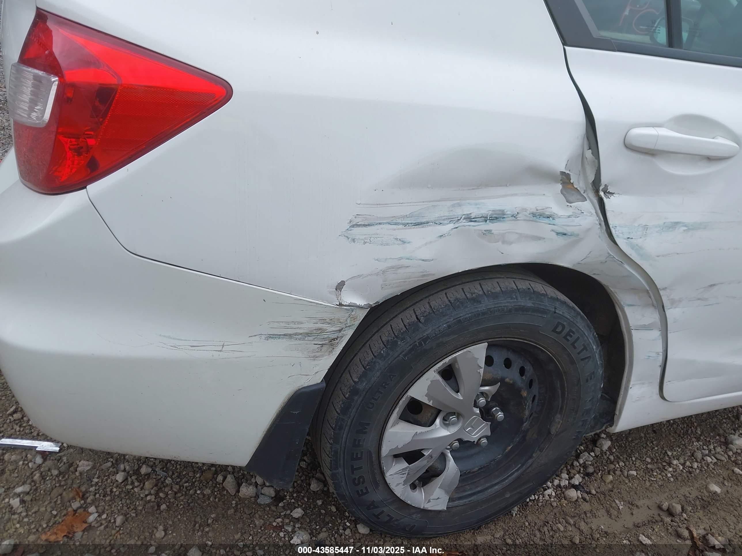HONDA CIVIC image 6
