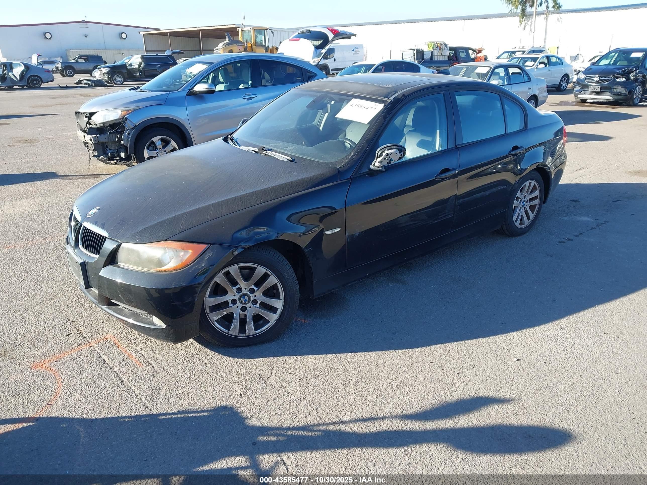 BMW 328I image 2