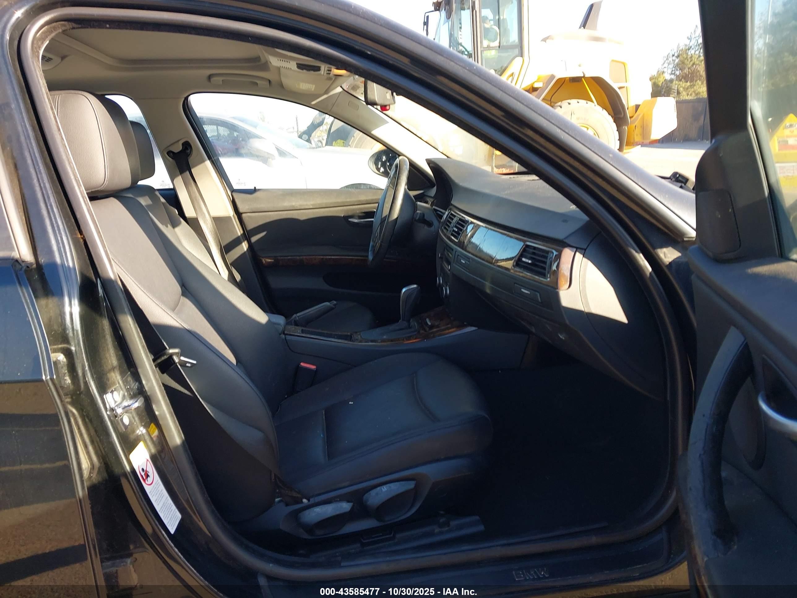 BMW 328I image 5