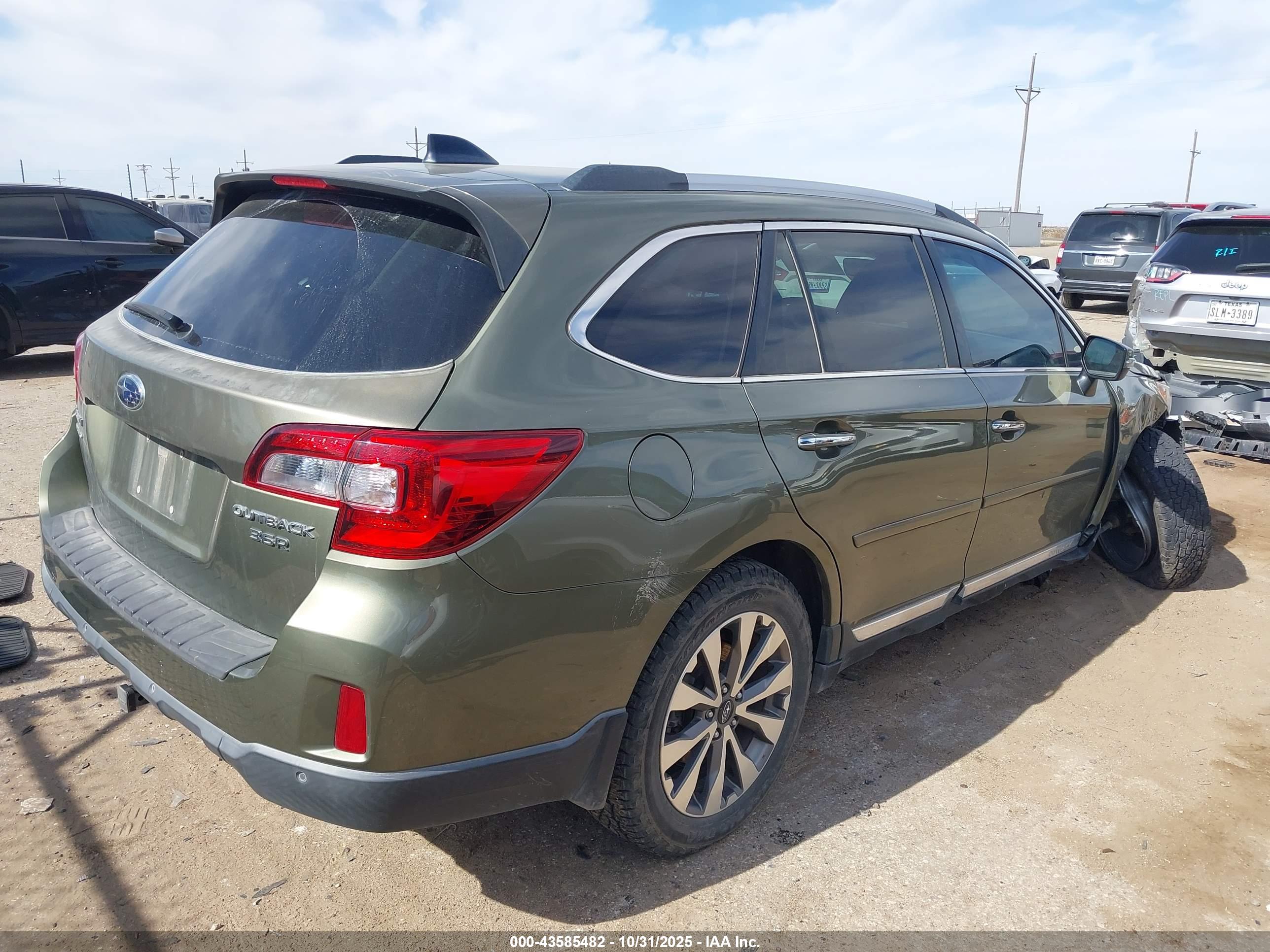 SUBARU OUTBACK image 4