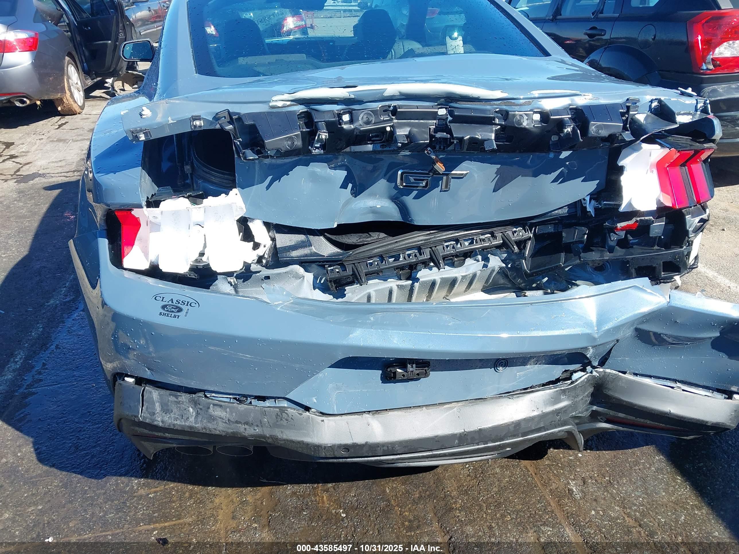 FORD MUSTANG image 6
