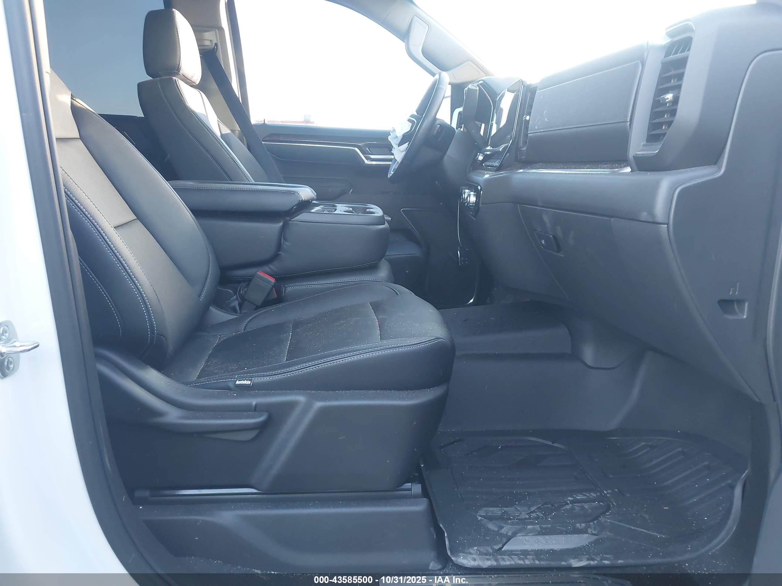 GMC SIERRA image 5