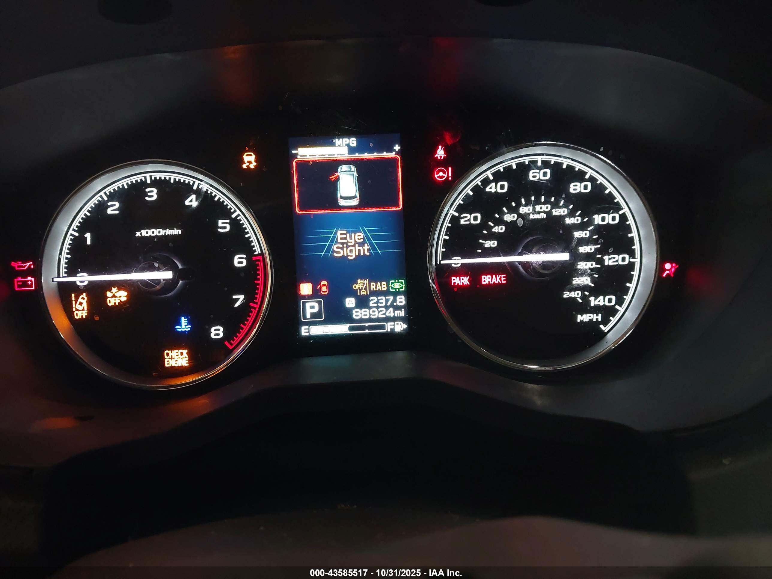 SUBARU FORESTER image 7
