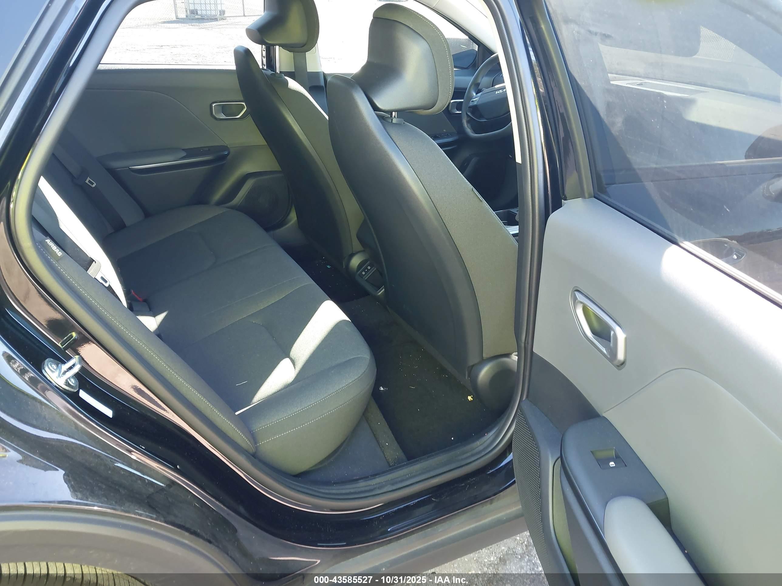 KIA K4 image 8