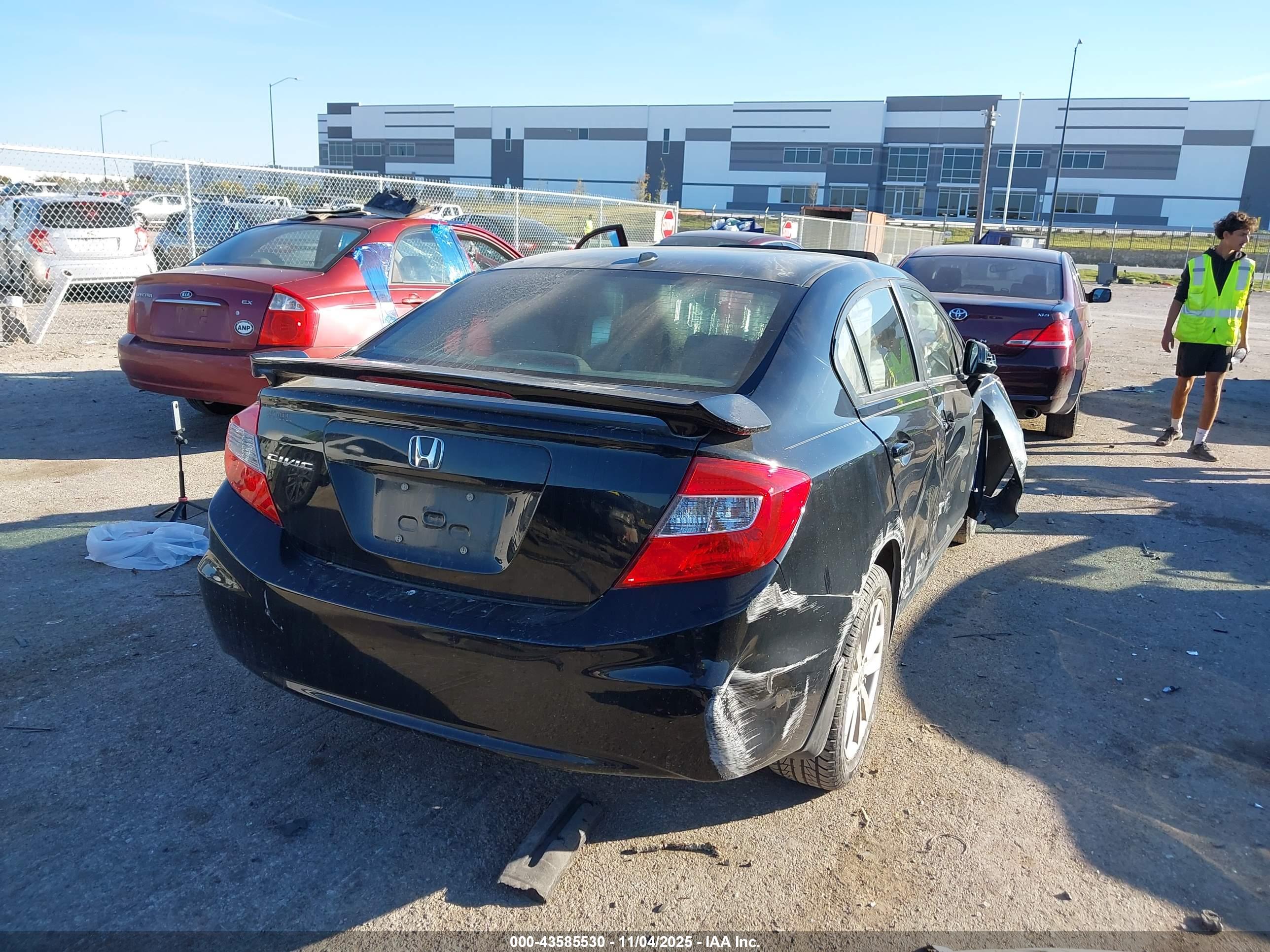 HONDA CIVIC image 4