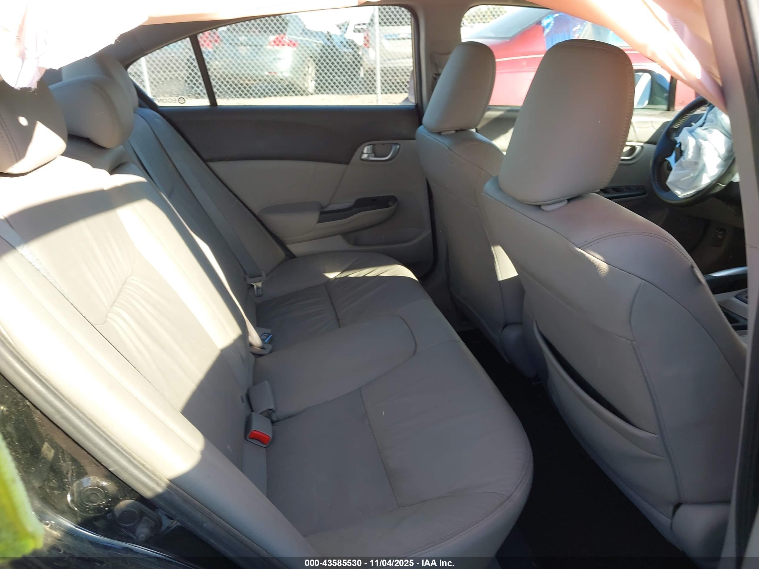HONDA CIVIC image 8
