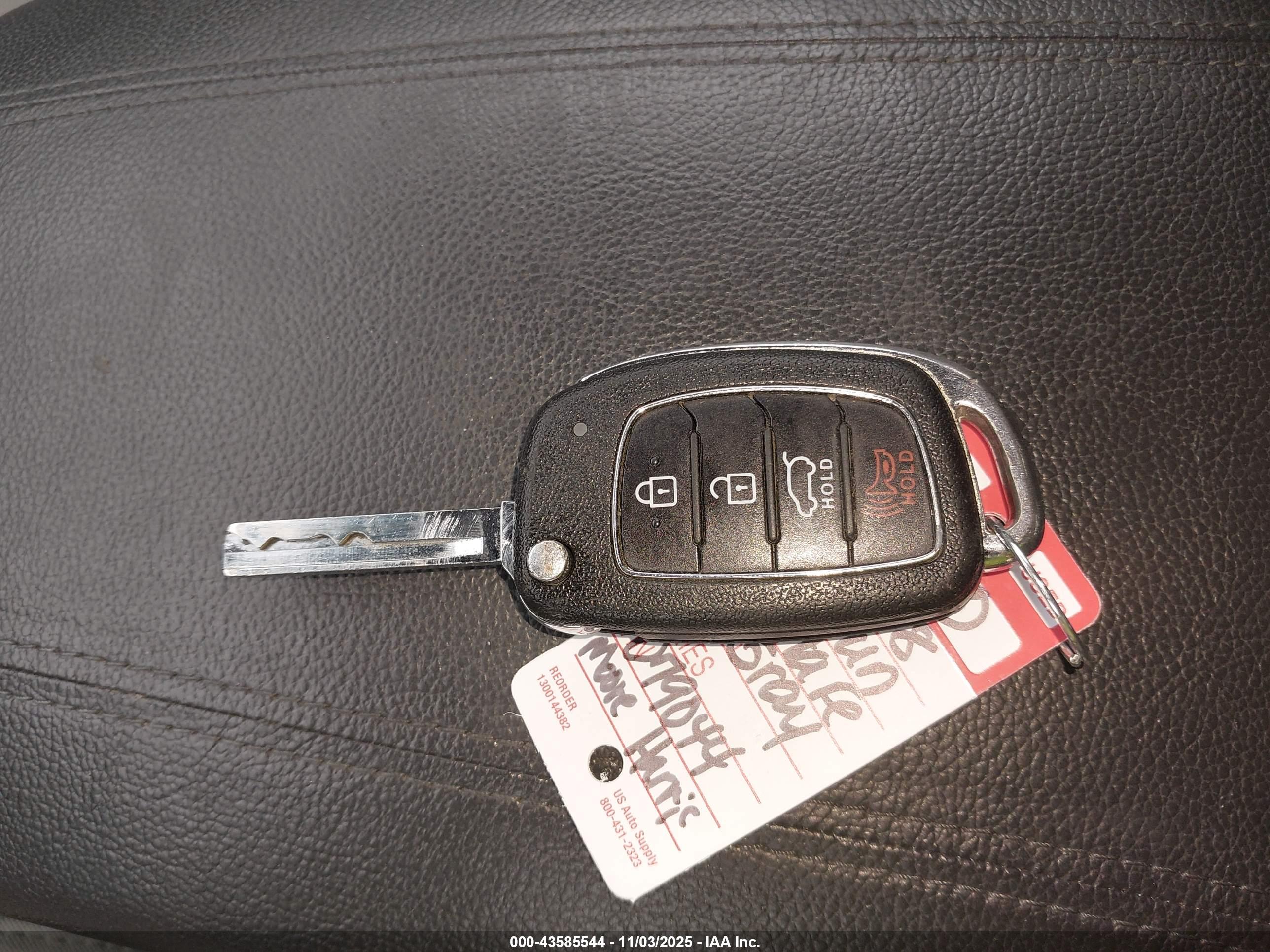 HYUNDAI SANTA image 11