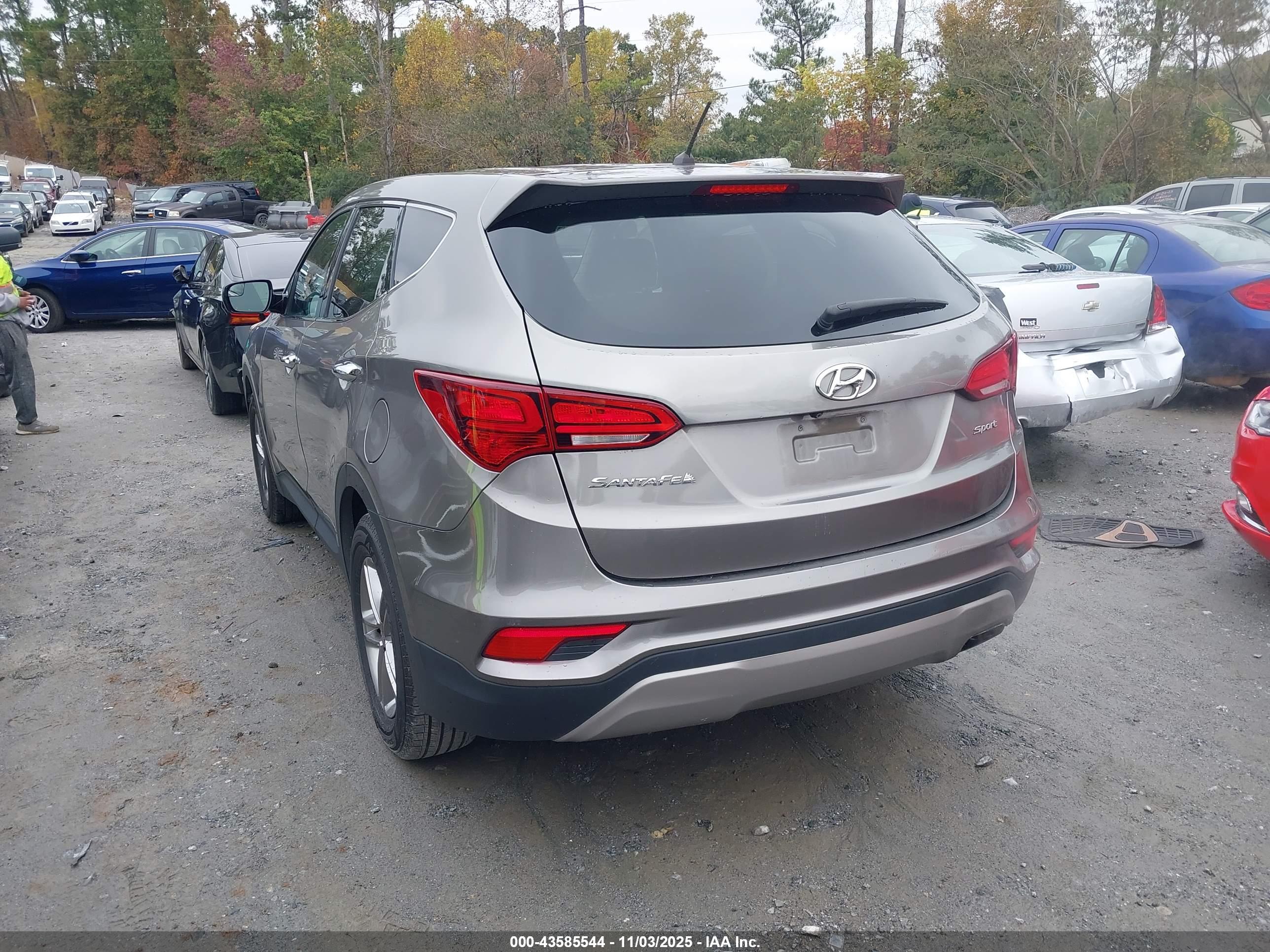 HYUNDAI SANTA image 3