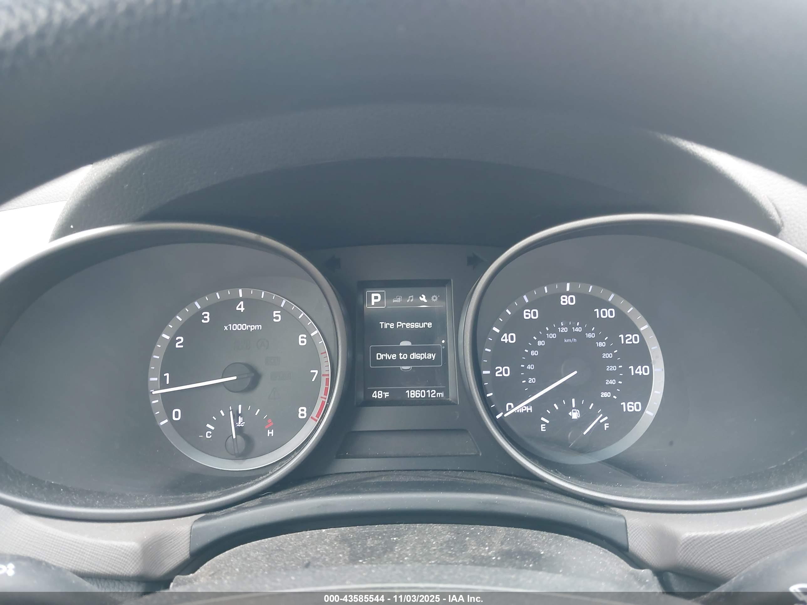 HYUNDAI SANTA image 7