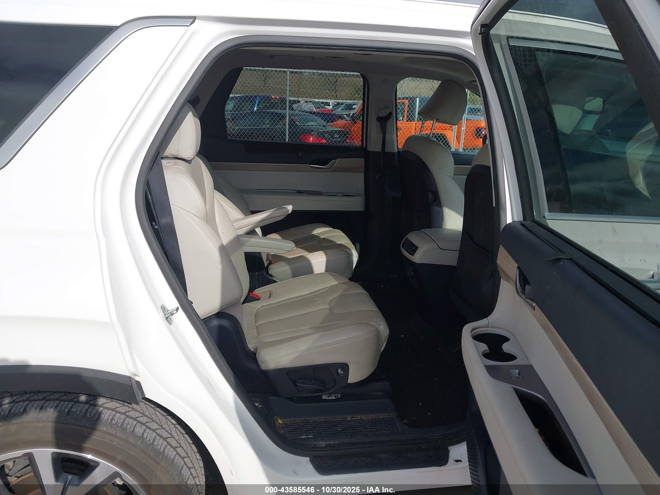 HYUNDAI PALISADE image 8