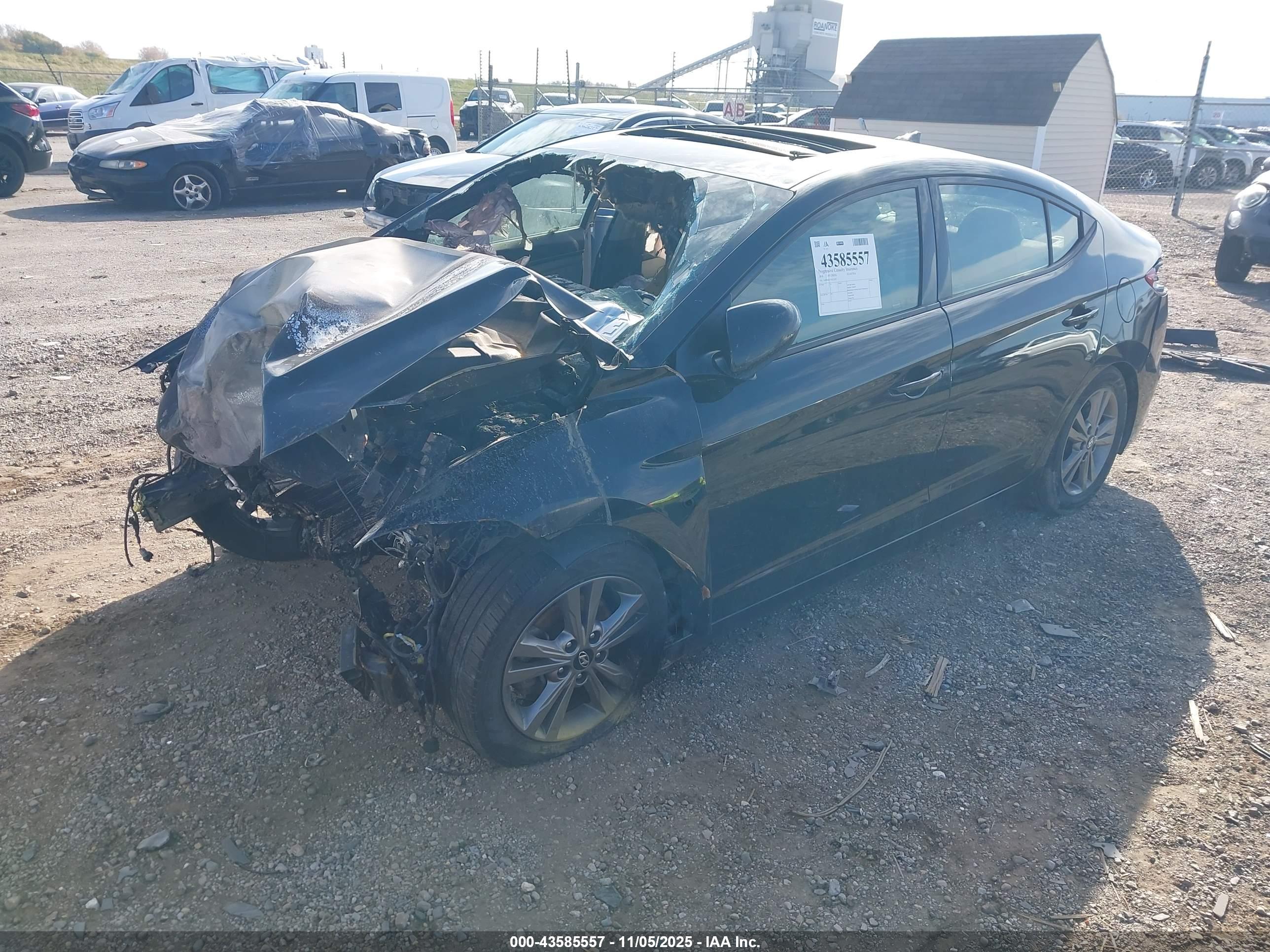 HYUNDAI ELANTRA image 2