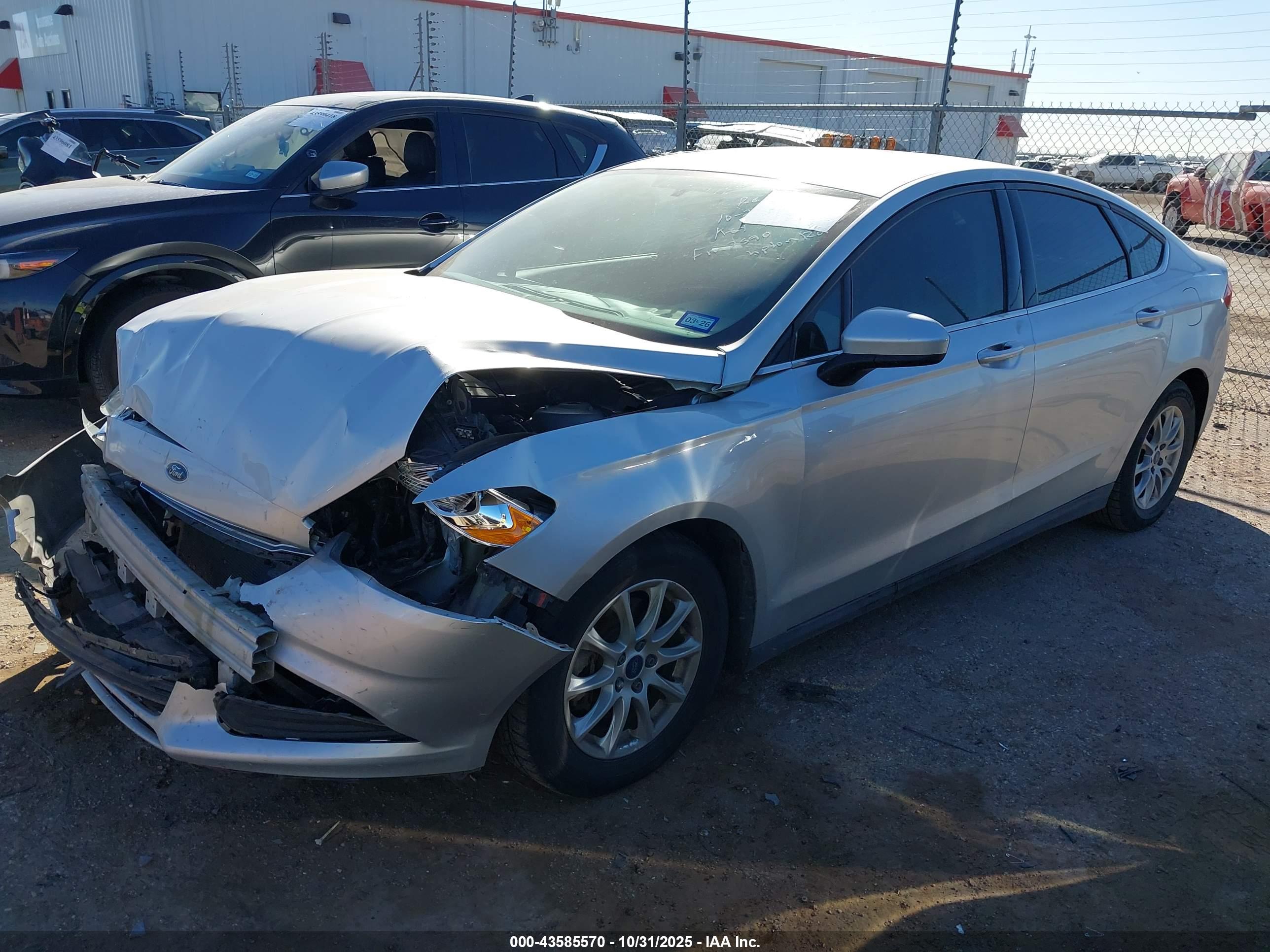 FORD FUSION image 2