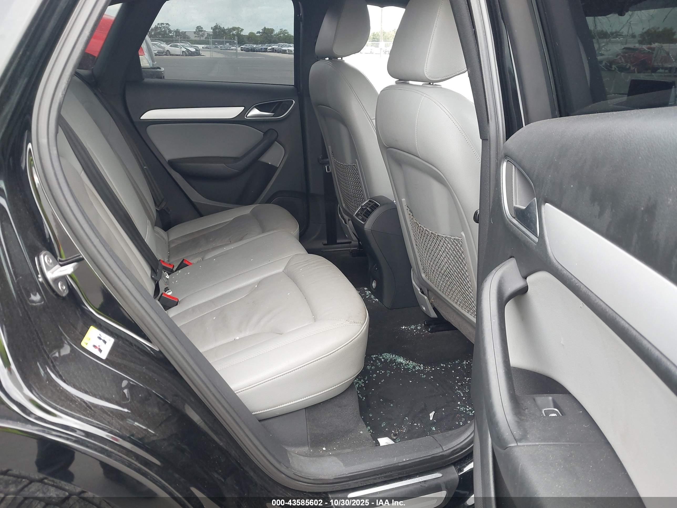 AUDI Q3 image 8